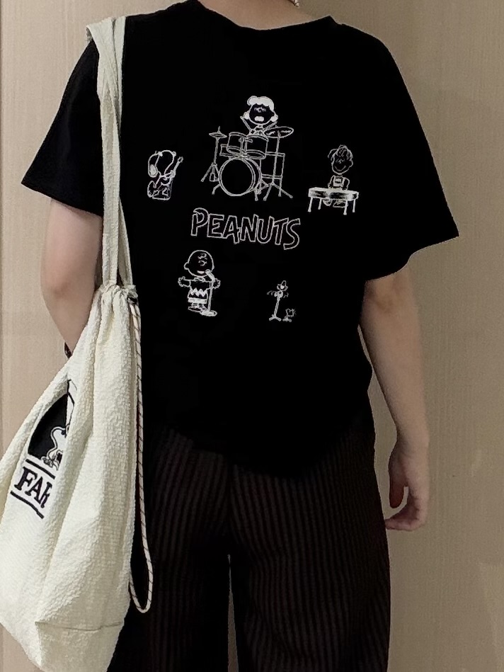ひらしーさんの「SHOO･LA･RUE｜【PEANUTS】ひんやりプリントTシャツ」を使ったコーディネート