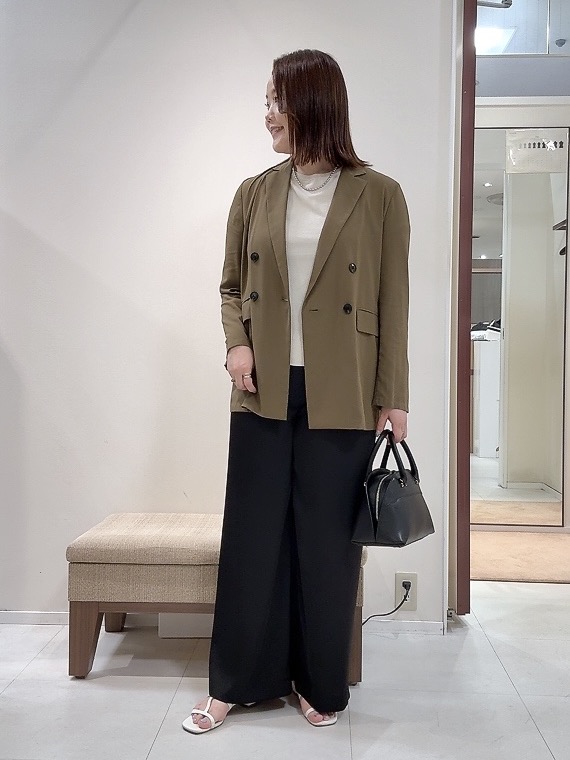 YUIさんの「UNTITLED｜【セットアップ可/接触冷感/通気性】ドライシアーダブルジャケット」を使ったコーディネート