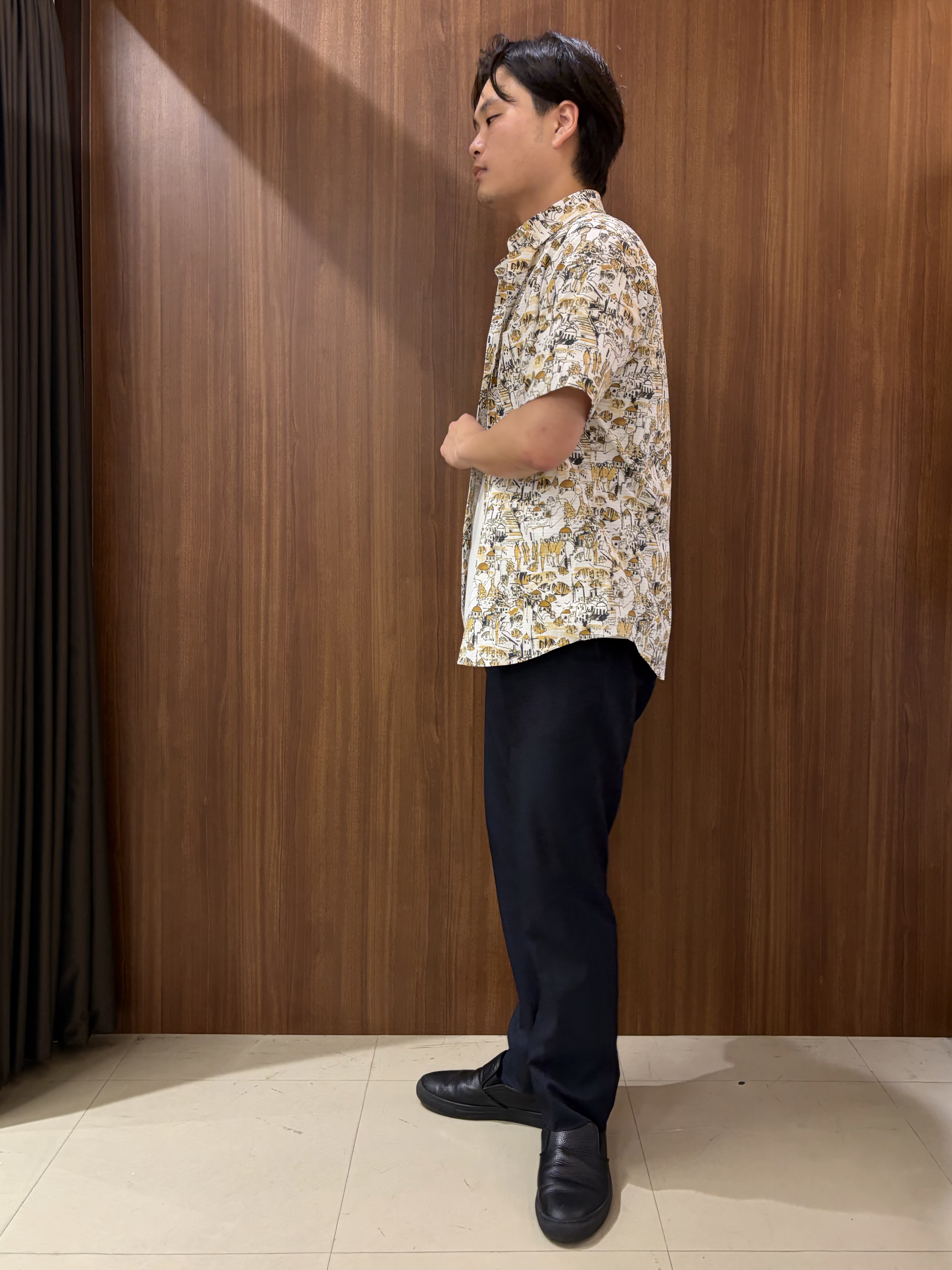 中村さんの「TAKEO KIKUCHI｜【日本製】JFP DotAir（R）リゾートプリント半袖シャツ」を使ったコーディネート