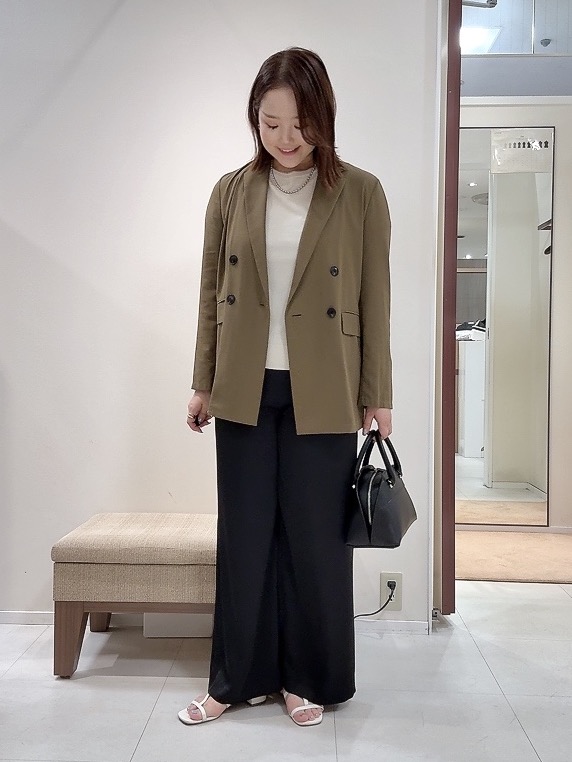 YUIさんの「UNTITLED｜【セットアップ可/接触冷感/通気性】ドライシアーダブルジャケット」を使ったコーディネート