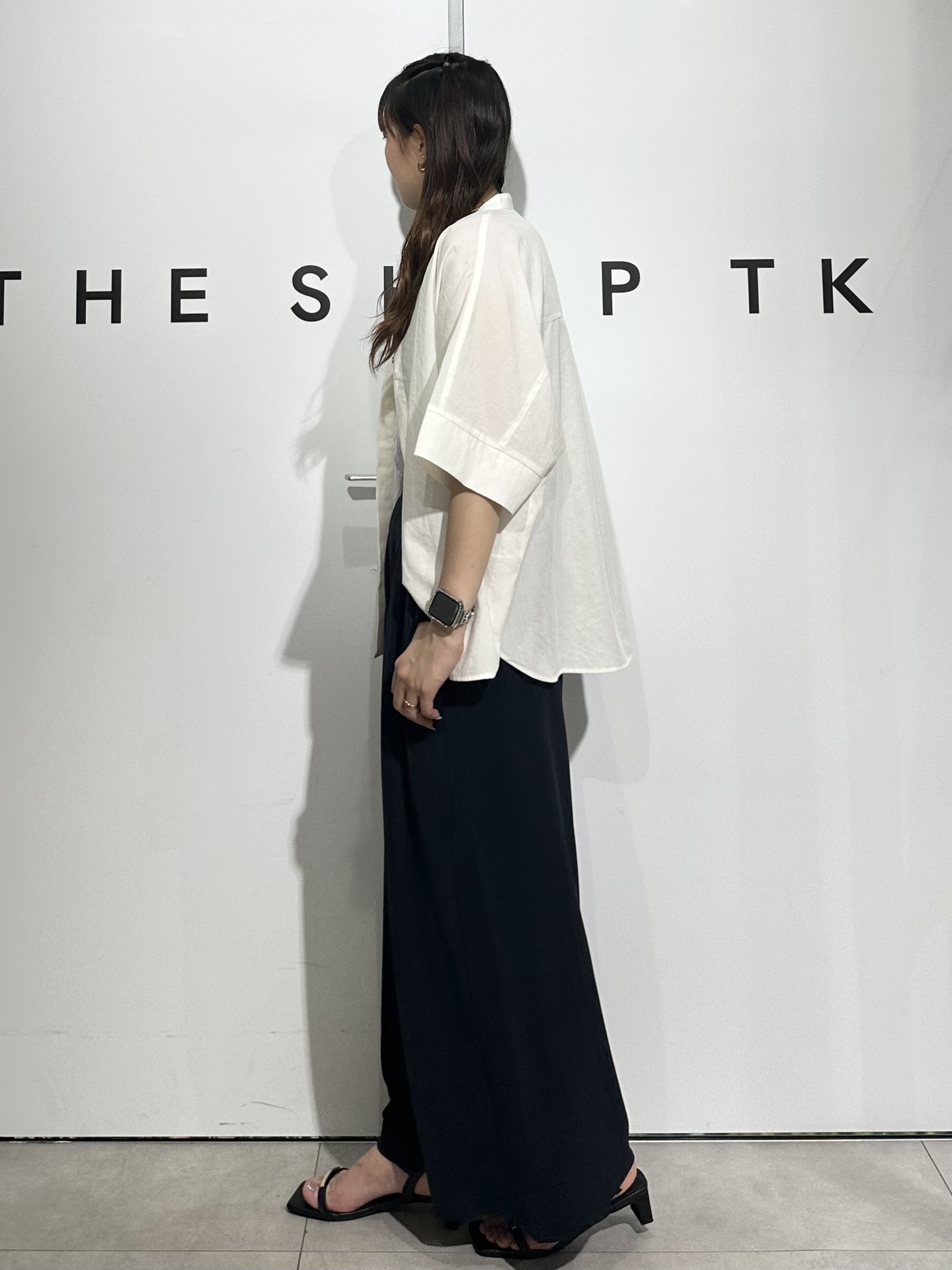 cottonさんの「THE SHOP TK｜【高レビュー/体型カバー】さらっと快適 ドルマン5分袖ブラウス」を使ったコーディネート