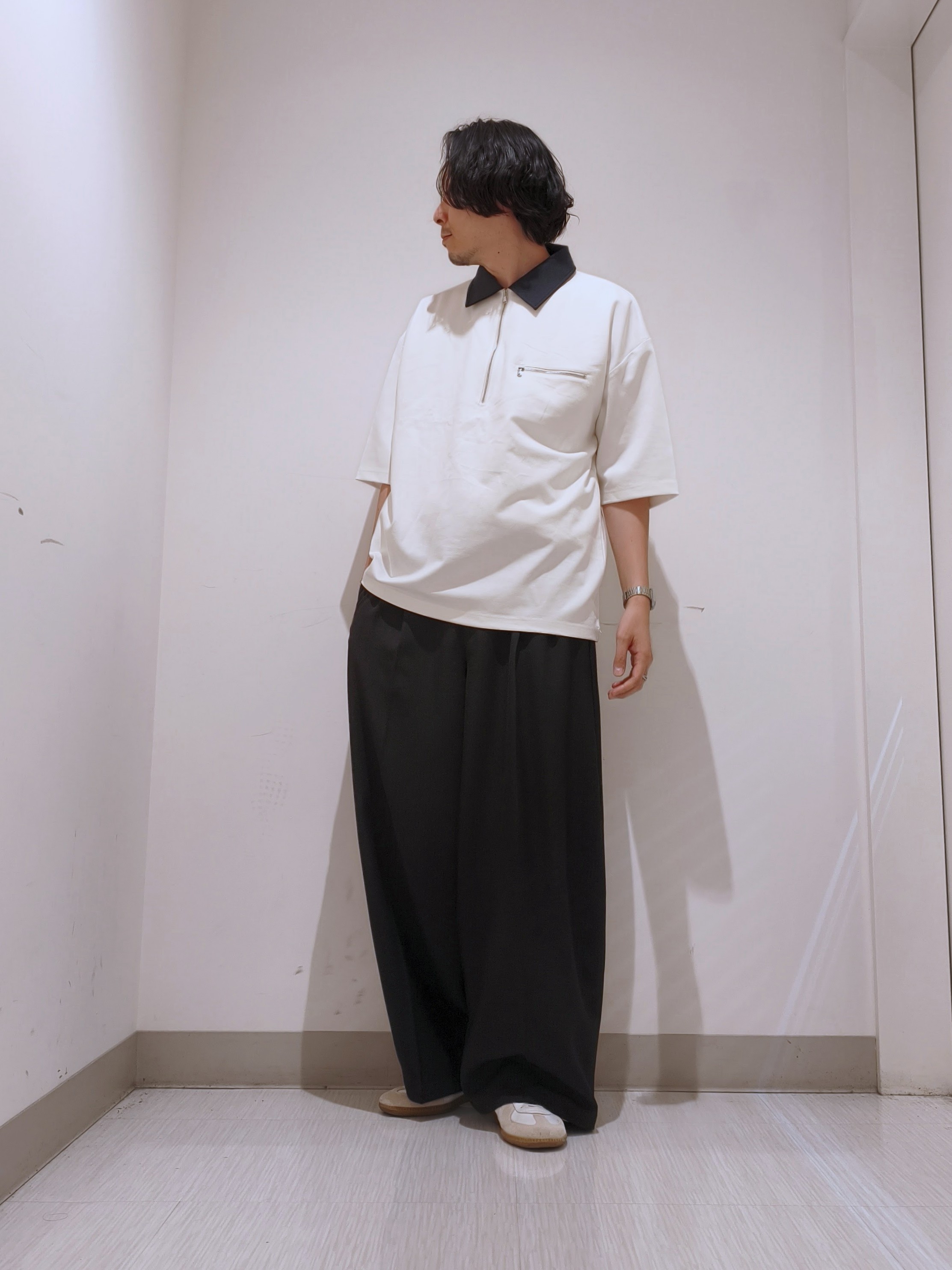 テラシンさんの「tk.TAKEO KIKUCHI｜【人気商品！】カラースイッチハーフジップポロ／ドロップショルダー／ポロシャツ／ドライタッチ」を使ったコーディネート