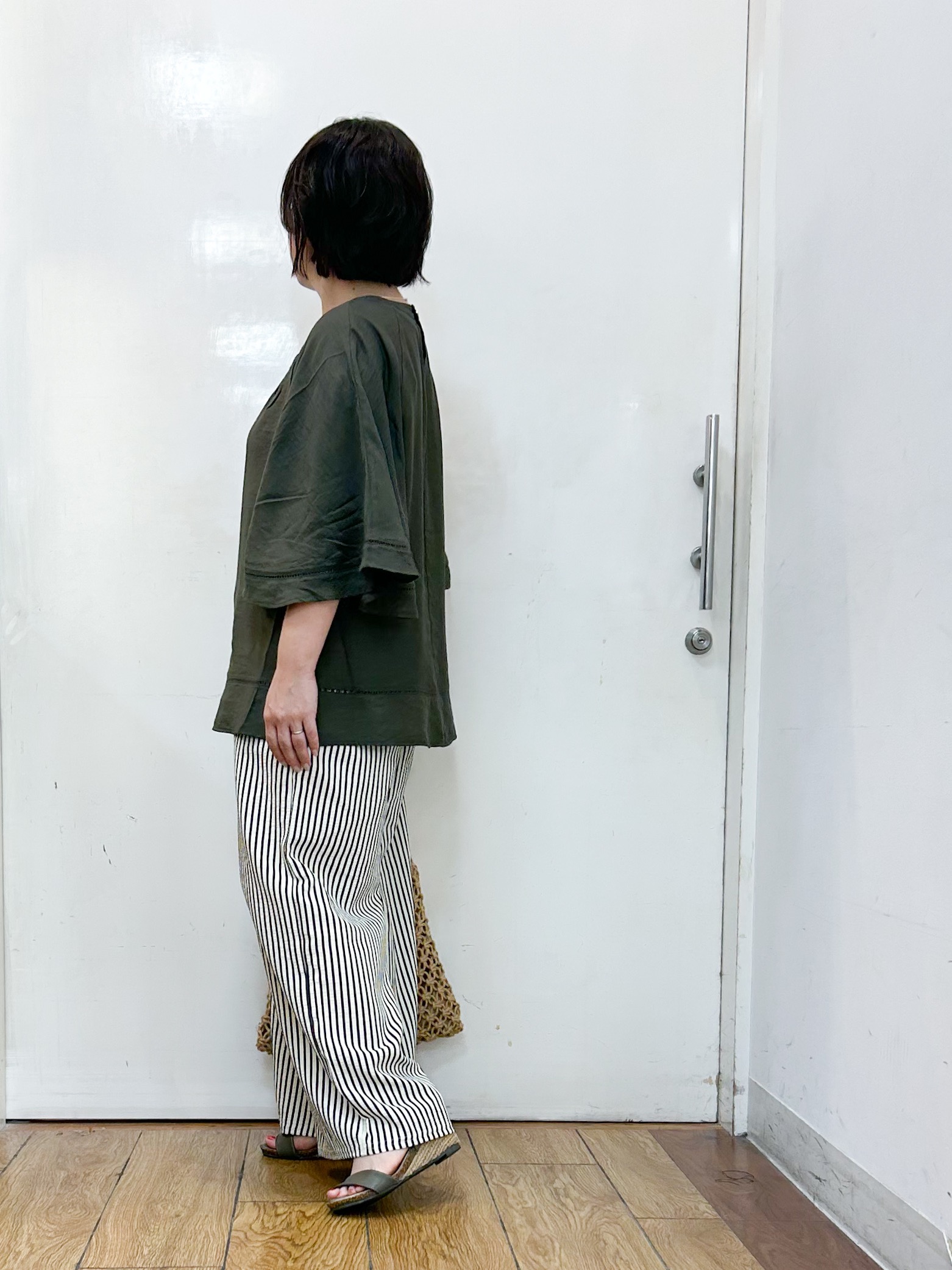haruさんの「SHOO･LA･RUE｜【ひんやり/S-LL/洗濯機可】体型カバー ふんわりスラブポンチョ風ブラウス」を使ったコーディネート