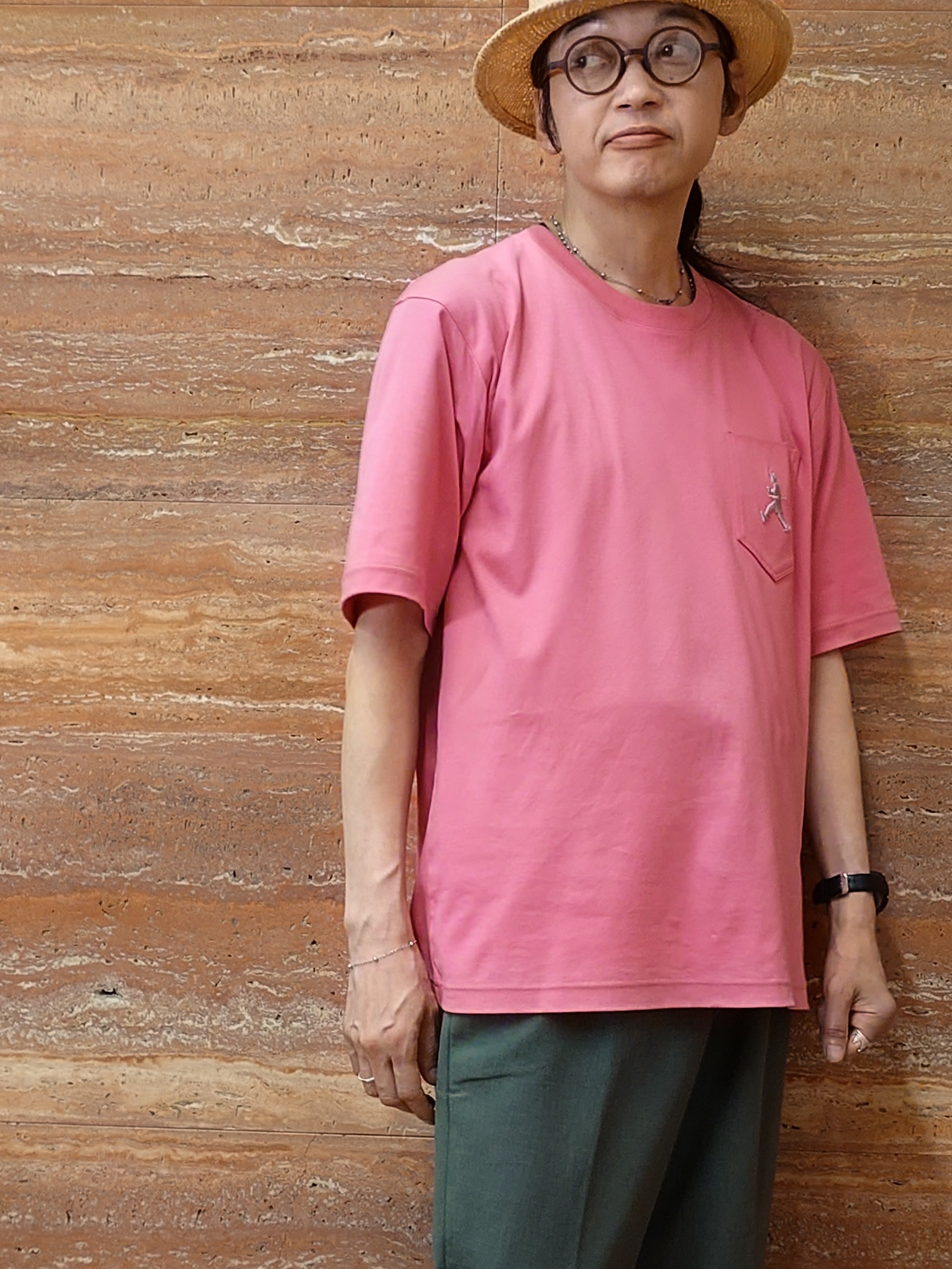 かしげるさんの「TAKEO KIKUCHI｜【BOWLER HAT LABEL】アイスクリアコットンボーラーハットウォーカー 半袖ポケT」を使ったコーディネート