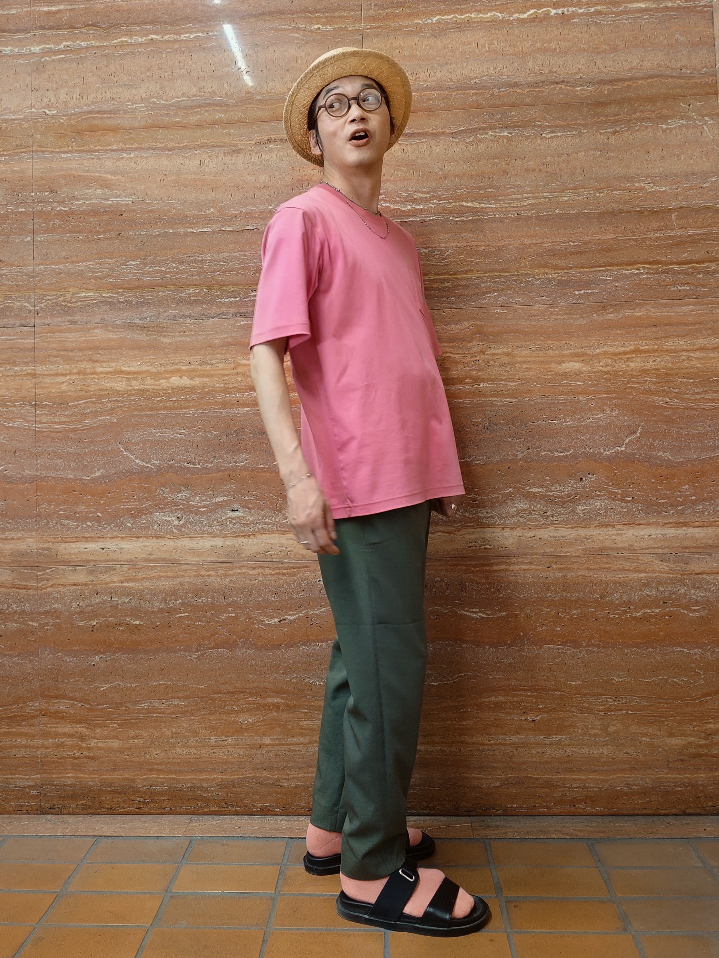 かしげるさんの「TAKEO KIKUCHI｜【BOWLER HAT LABEL】アイスクリアコットンボーラーハットウォーカー 半袖ポケT」を使ったコーディネート