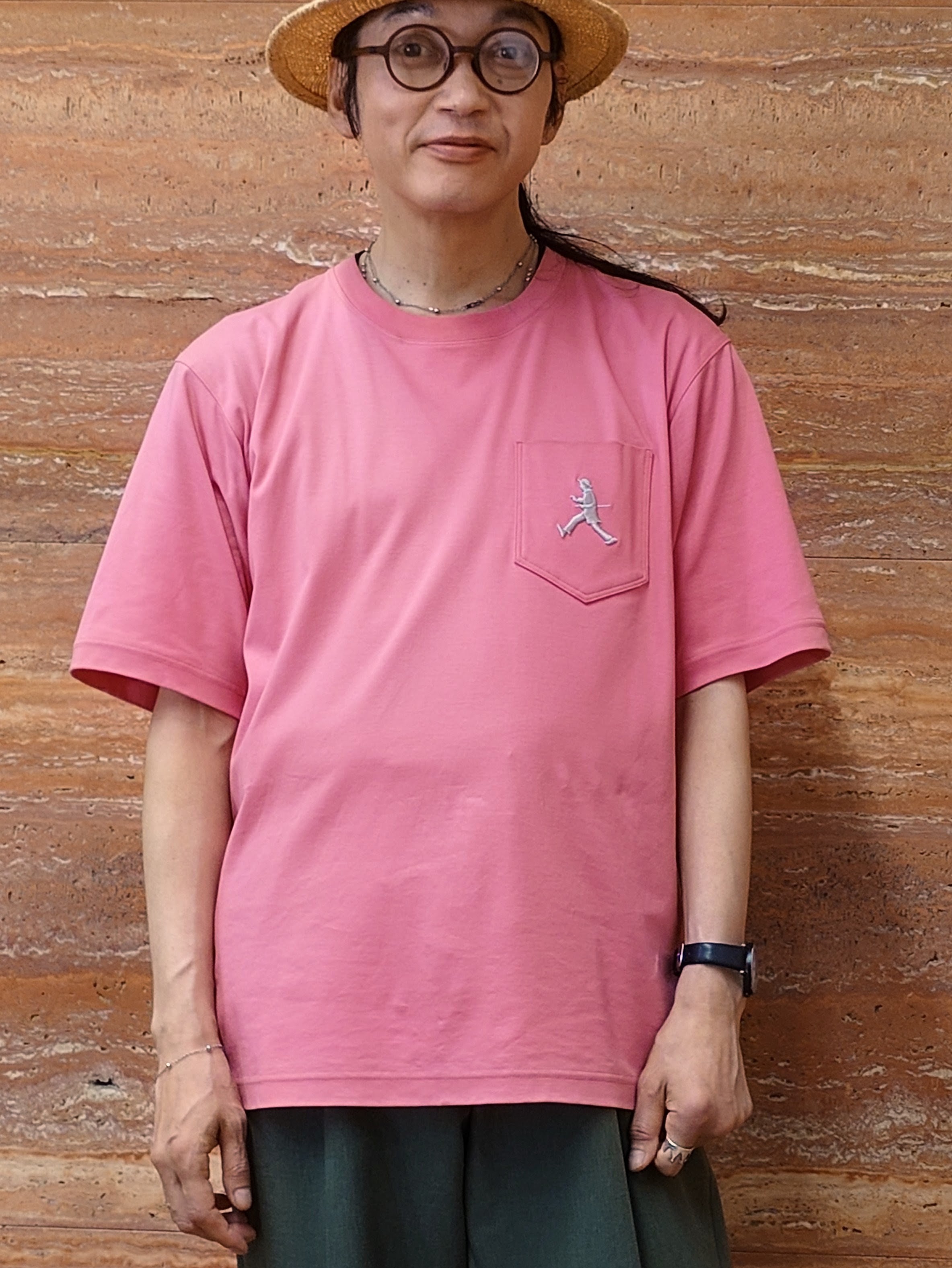 かしげるさんの「TAKEO KIKUCHI｜【BOWLER HAT LABEL】アイスクリアコットンボーラーハットウォーカー 半袖ポケT」を使ったコーディネート
