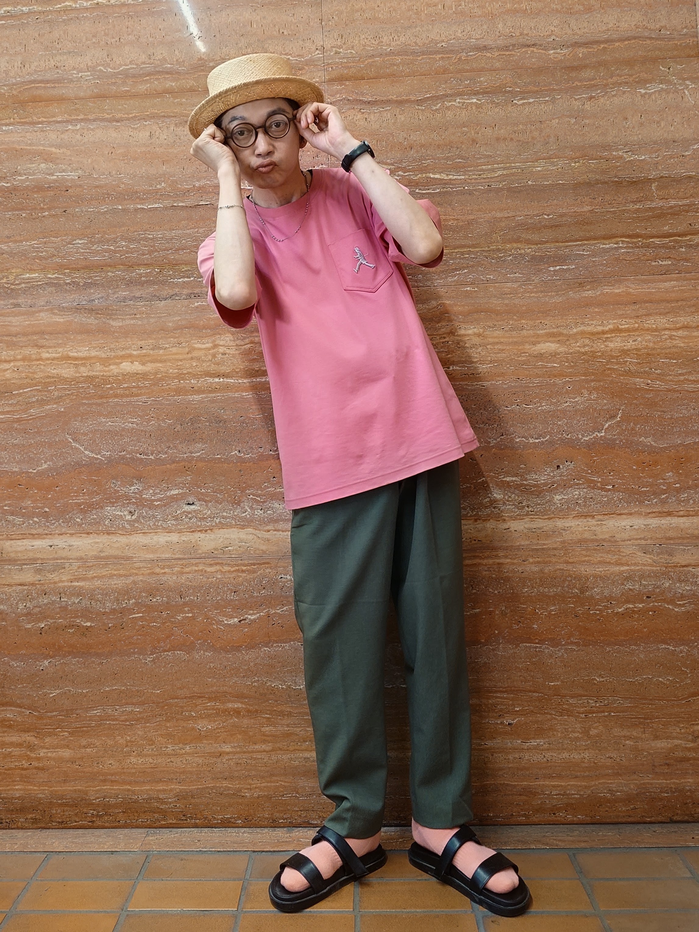 かしげるさんの「TAKEO KIKUCHI｜【BOWLER HAT LABEL】アイスクリアコットンボーラーハットウォーカー 半袖ポケT」を使ったコーディネート
