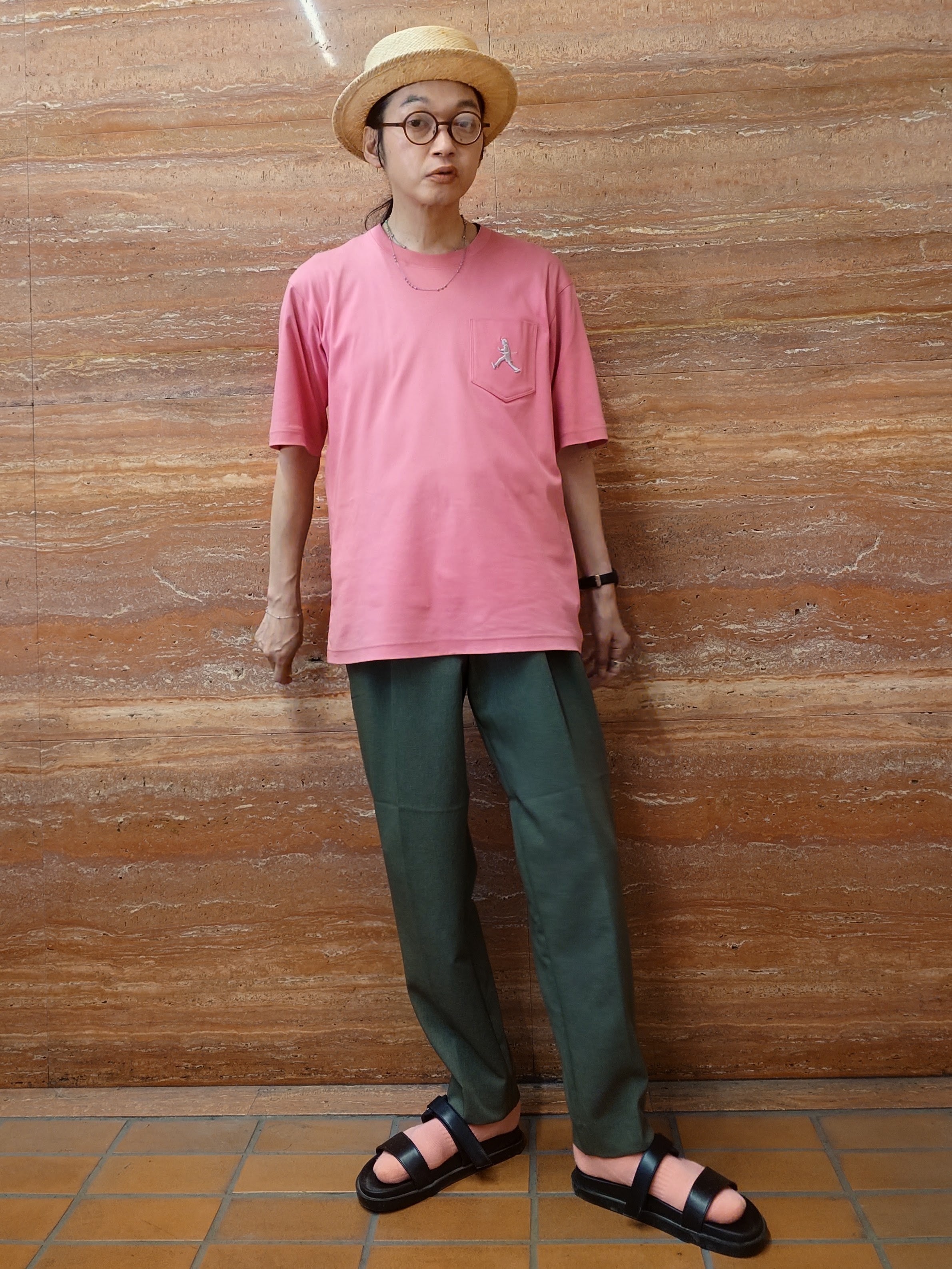 かしげるさんの「TAKEO KIKUCHI｜【BOWLER HAT LABEL】アイスクリアコットンボーラーハットウォーカー 半袖ポケT」を使ったコーディネート