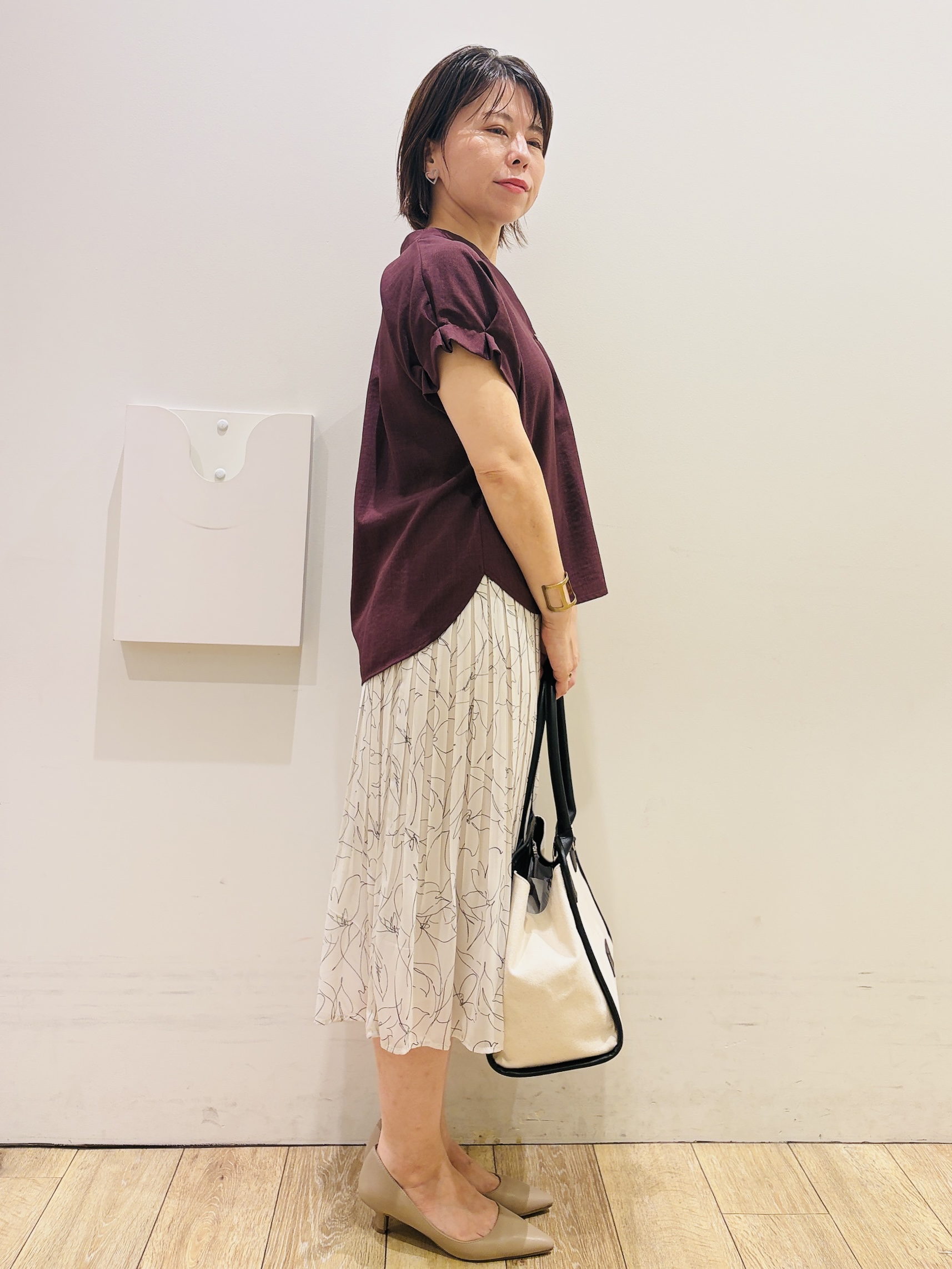 YUKOさんの「index｜【接触冷感／吸水速乾】タックスキッパーブラウス《防シワ／イージーアイロン／洗濯機OK／9col》」を使ったコーディネート
