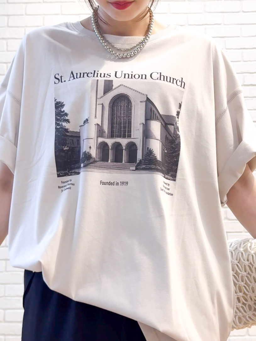 𝐜𝐡𝐢𝐤𝐚さんの「SHOO･LA･RUE｜【ひんやり】ゆるっと体型カバー BIGアソートTシャツ」を使ったコーディネート