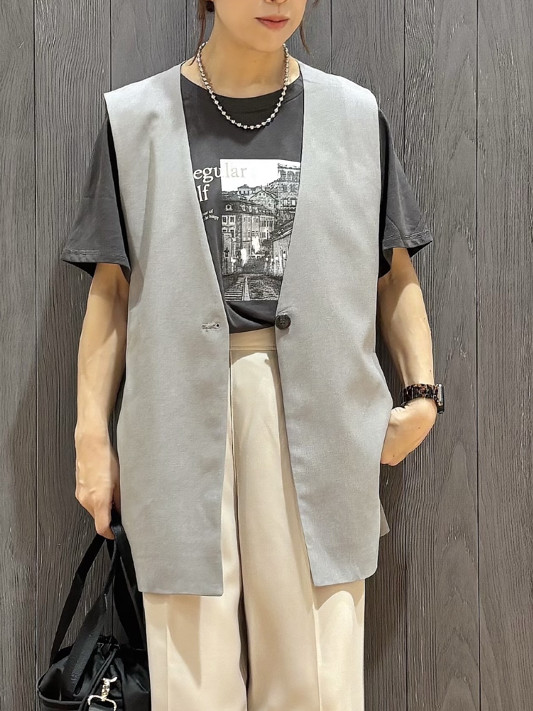 meiさんの「SHOO･LA･RUE｜【セットアップ可/洗濯後しわになりにくい/S-LL】シンプルで合わせやすい ノーカラージレ」を使ったコーディネート