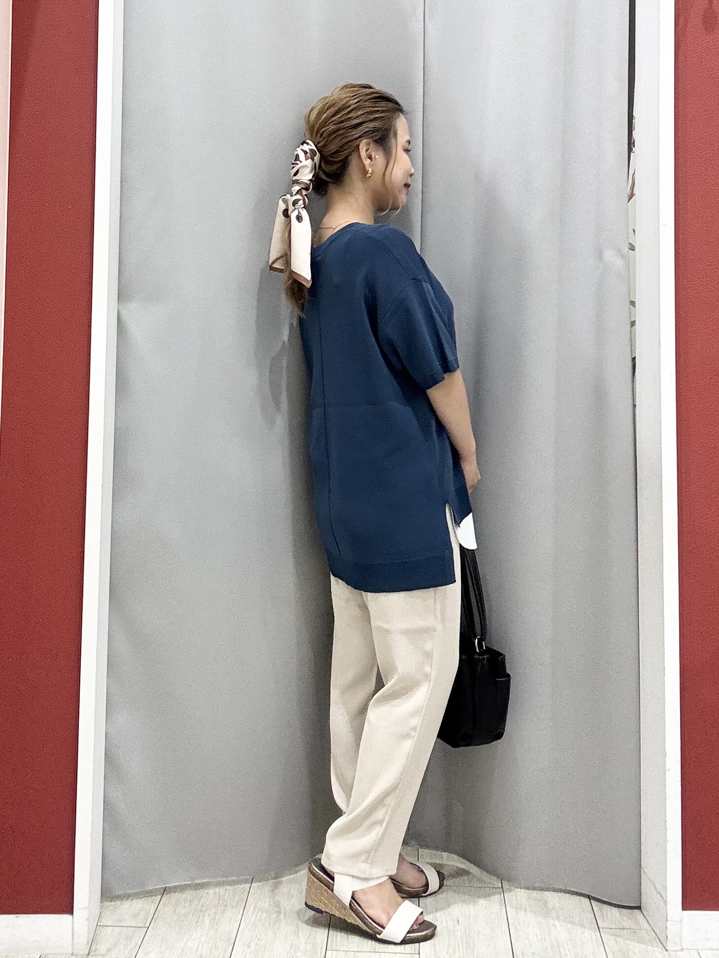 shioさんの「SHOO･LA･RUE｜【ひんやり/UV/洗濯機可/S-LL】毛玉になりにくい シャツレイヤード風 半袖ニット」を使ったコーディネート