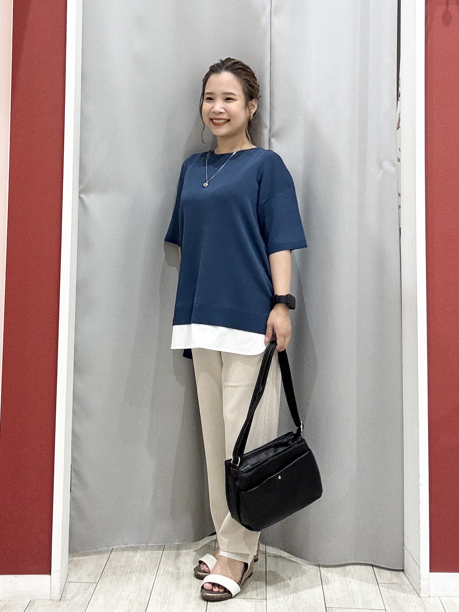 shioさんの「SHOO･LA･RUE｜【ひんやり/UV/洗濯機可/S-LL】毛玉になりにくい シャツレイヤード風 半袖ニット」を使ったコーディネート