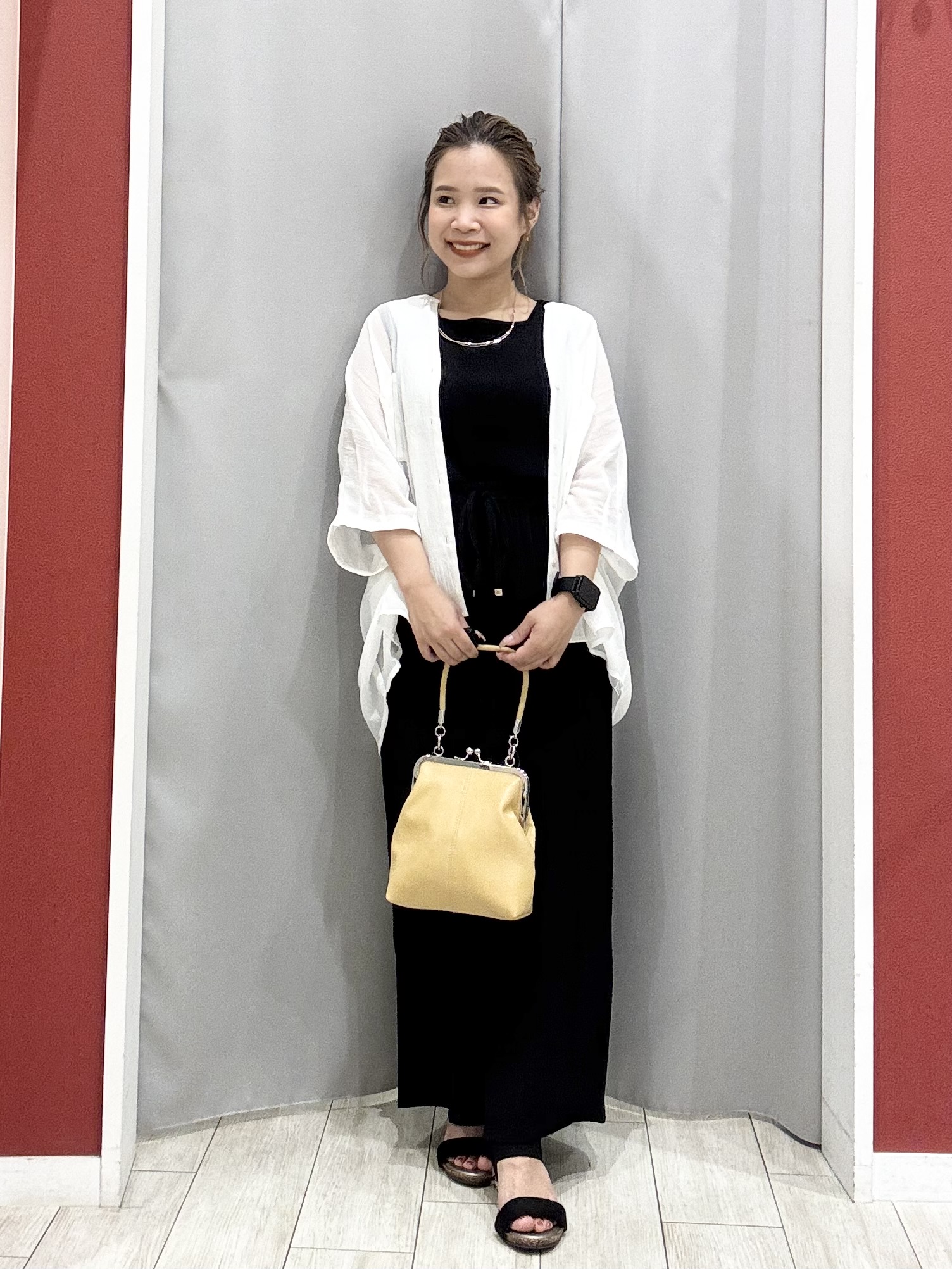 shioさんの「SHOO･LA･RUE｜【洗濯機可/選べる6色】ナチュラルな風合いが魅力 ゆったり楊柳シアードルマンブラウス」を使ったコーディネート