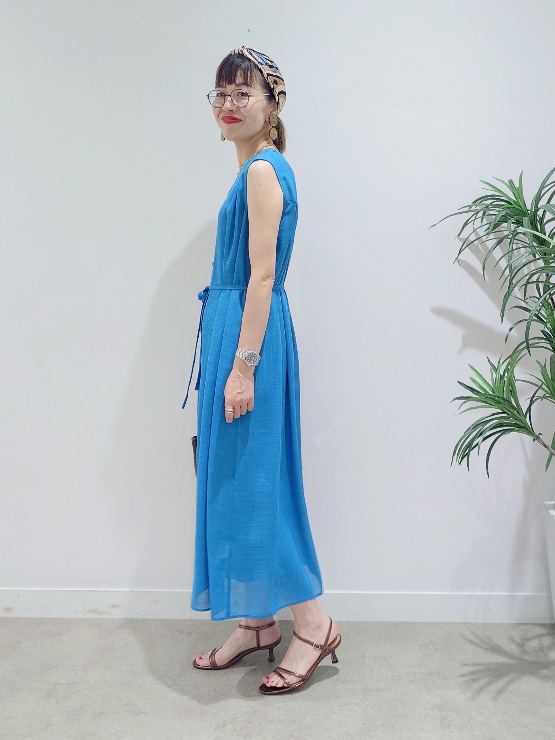 MUTSUKOさんの「UNTITLED｜トリコットシアーブラウス」を使ったコーディネート