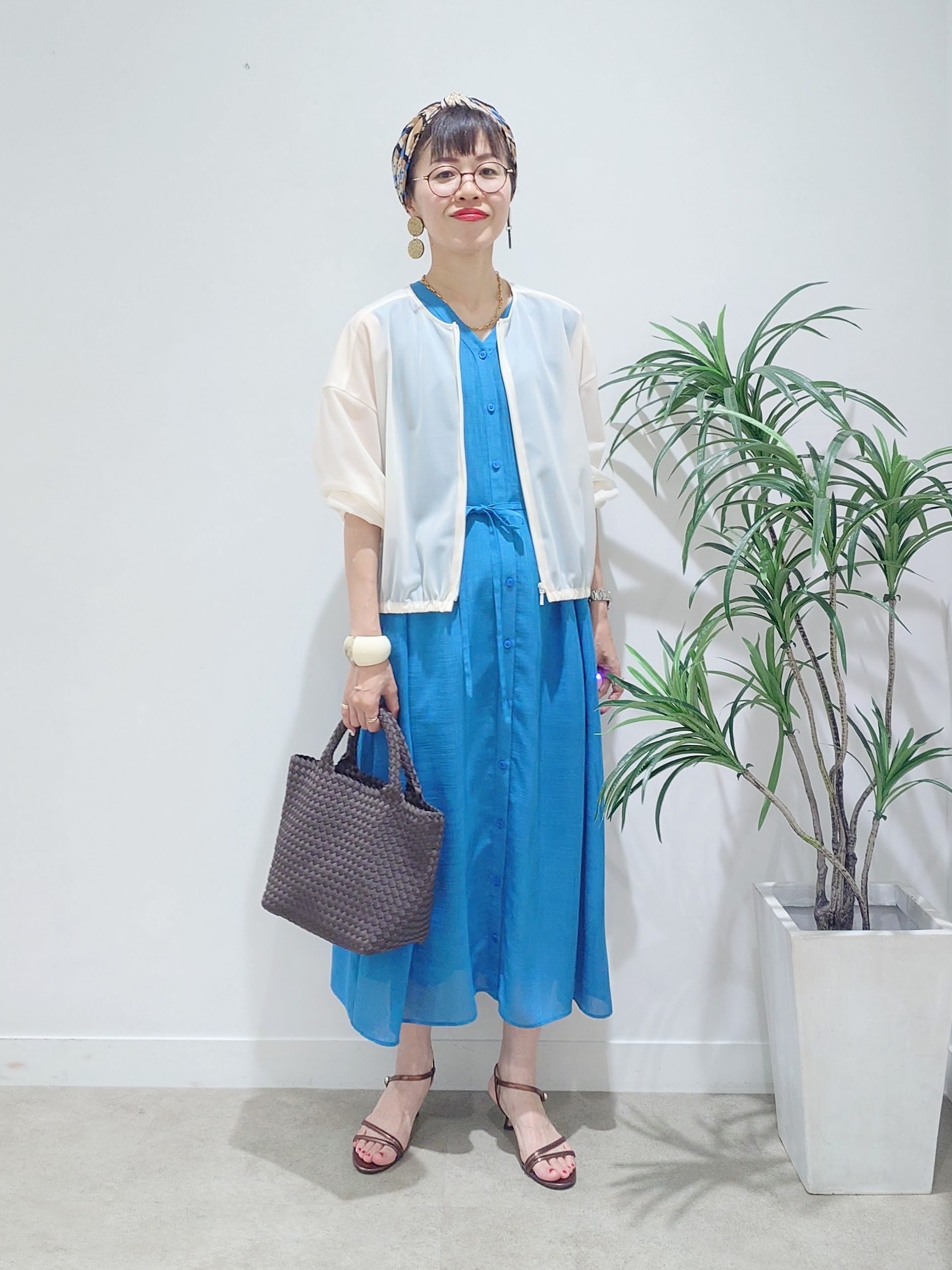 MUTSUKOさんの「UNTITLED｜トリコットシアーブラウス」を使ったコーディネート