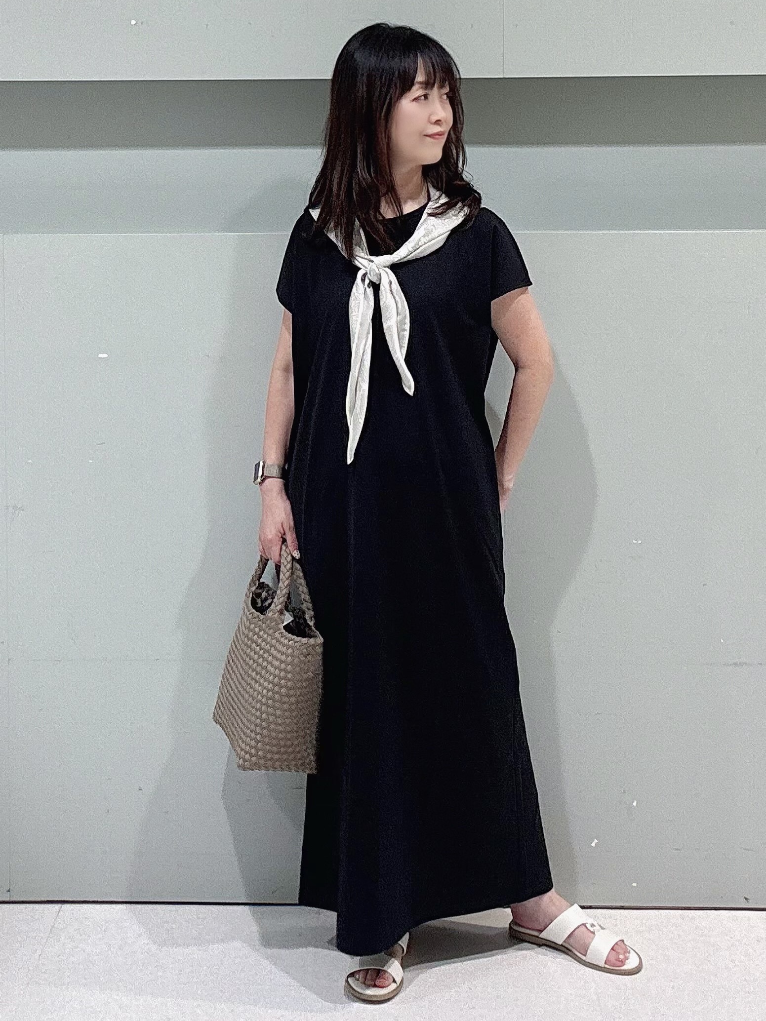 makiさんの「UNTITLED｜【接触冷感】ペイズリーモチーフ・トライアングルスカーフ」を使ったコーディネート