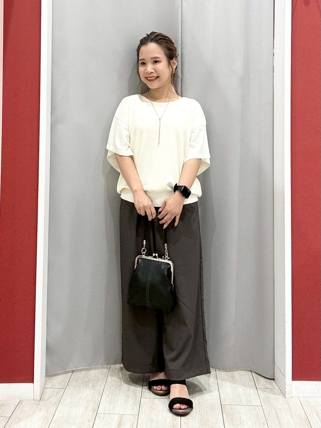 shioさんの「SHOO･LA･RUE｜【S-LL/ひんやり/洗濯機可】インせず着られる ひらり袖ニット」を使ったコーディネート