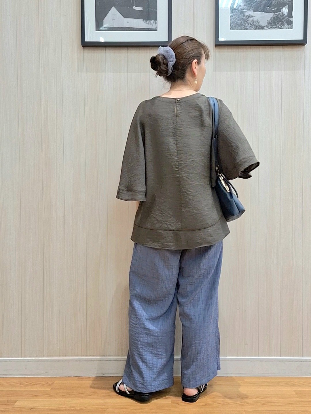 Saoさんの「SHOO･LA･RUE｜【ひんやり/S-LL/体型カバー】はしごレースが涼し気な スラブポンチョ風ブラウス」を使ったコーディネート