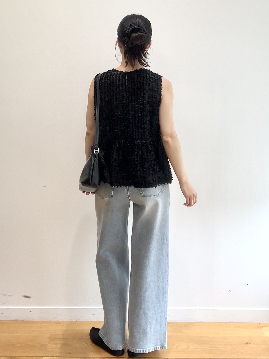 RINAさんの「OPAQUE.CLIP｜フリンジジャカード ペプラムブラウス【洗濯機OK】」を使ったコーディネート