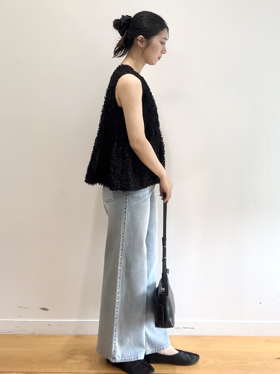 RINAさんの「OPAQUE.CLIP｜フリンジジャカード ペプラムブラウス【洗濯機OK】」を使ったコーディネート