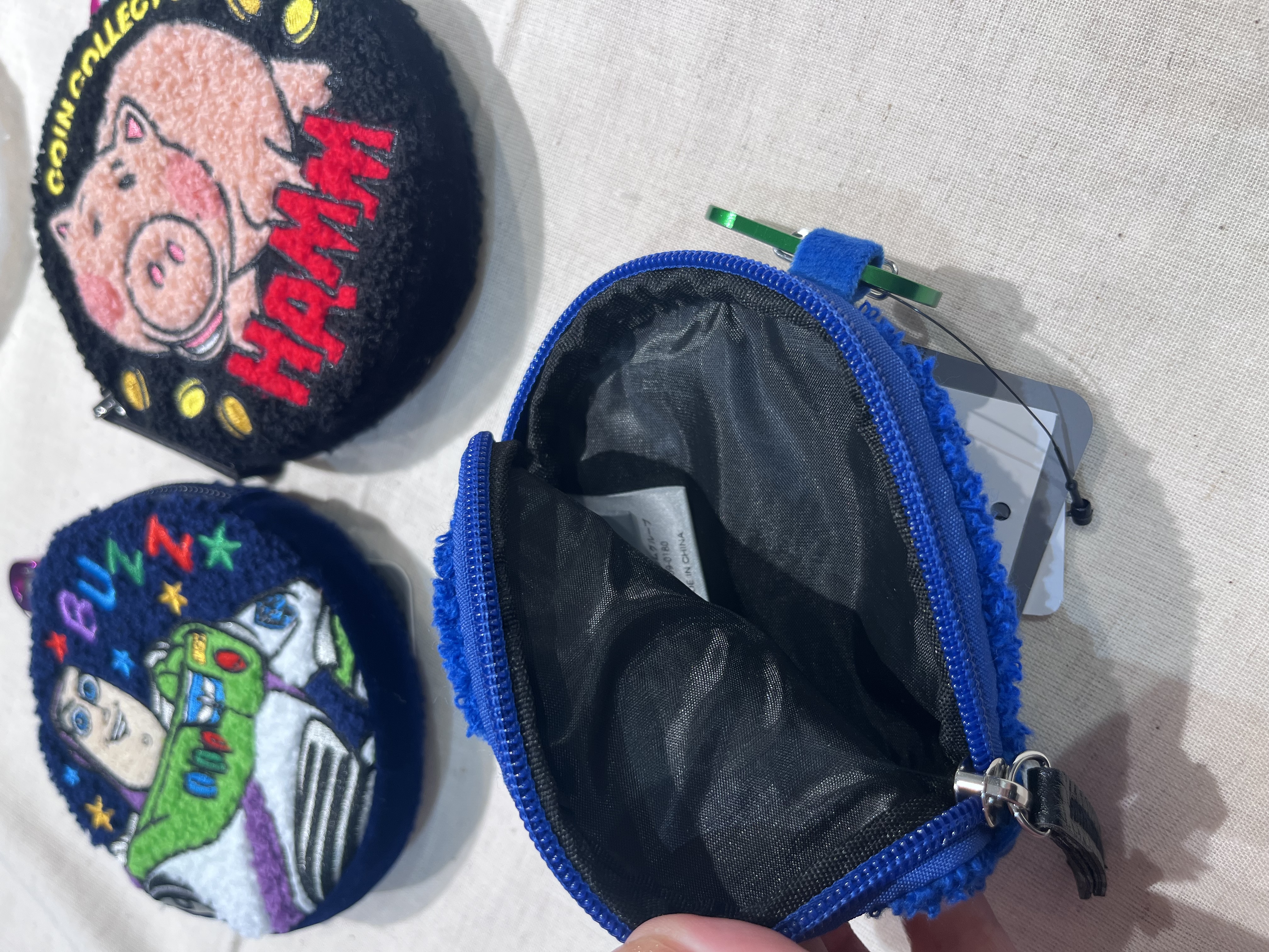 shino.さんの「212 KITCHEN STORE｜サガラ刺繍ポーチ エイリアン ＜TOY STORY トイ・ストーリー＞」を使ったコーディネート