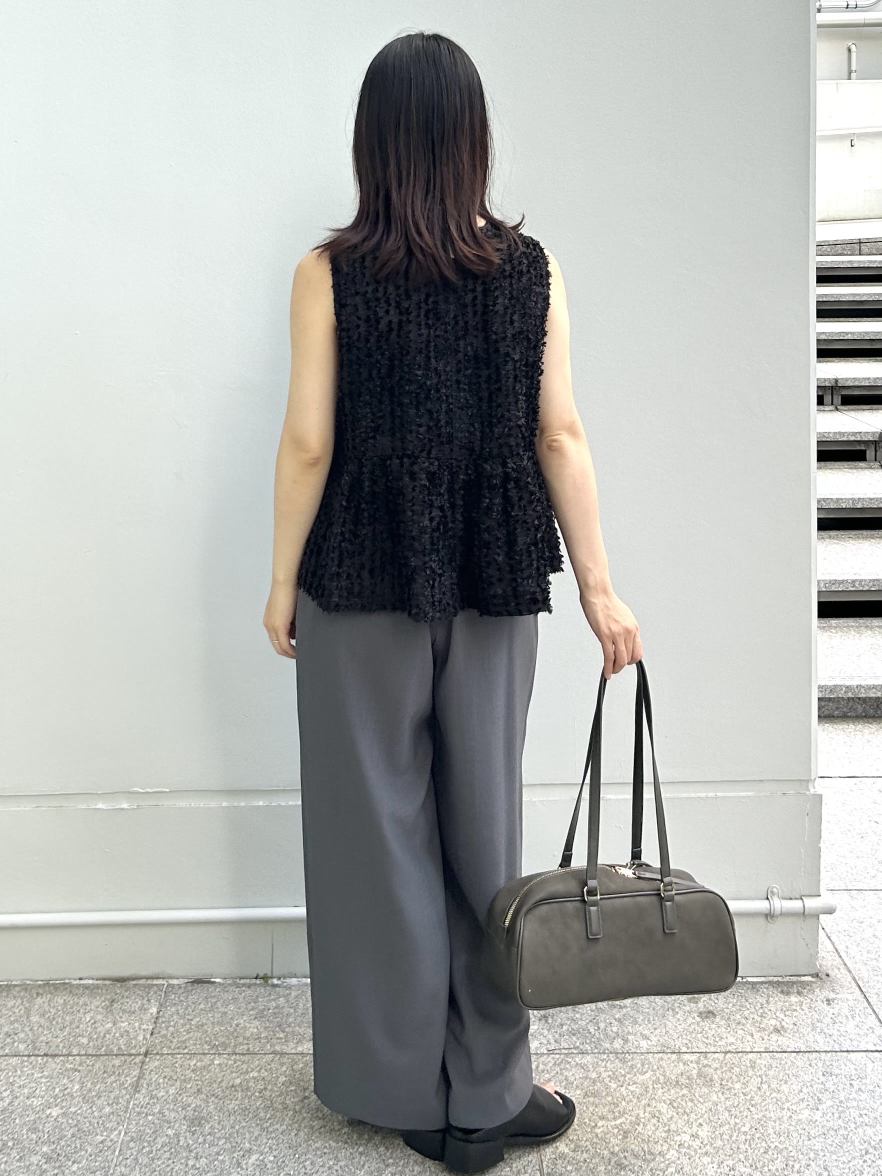 RINAさんの「OPAQUE.CLIP｜フリンジジャカード ペプラムブラウス【洗濯機OK】」を使ったコーディネート