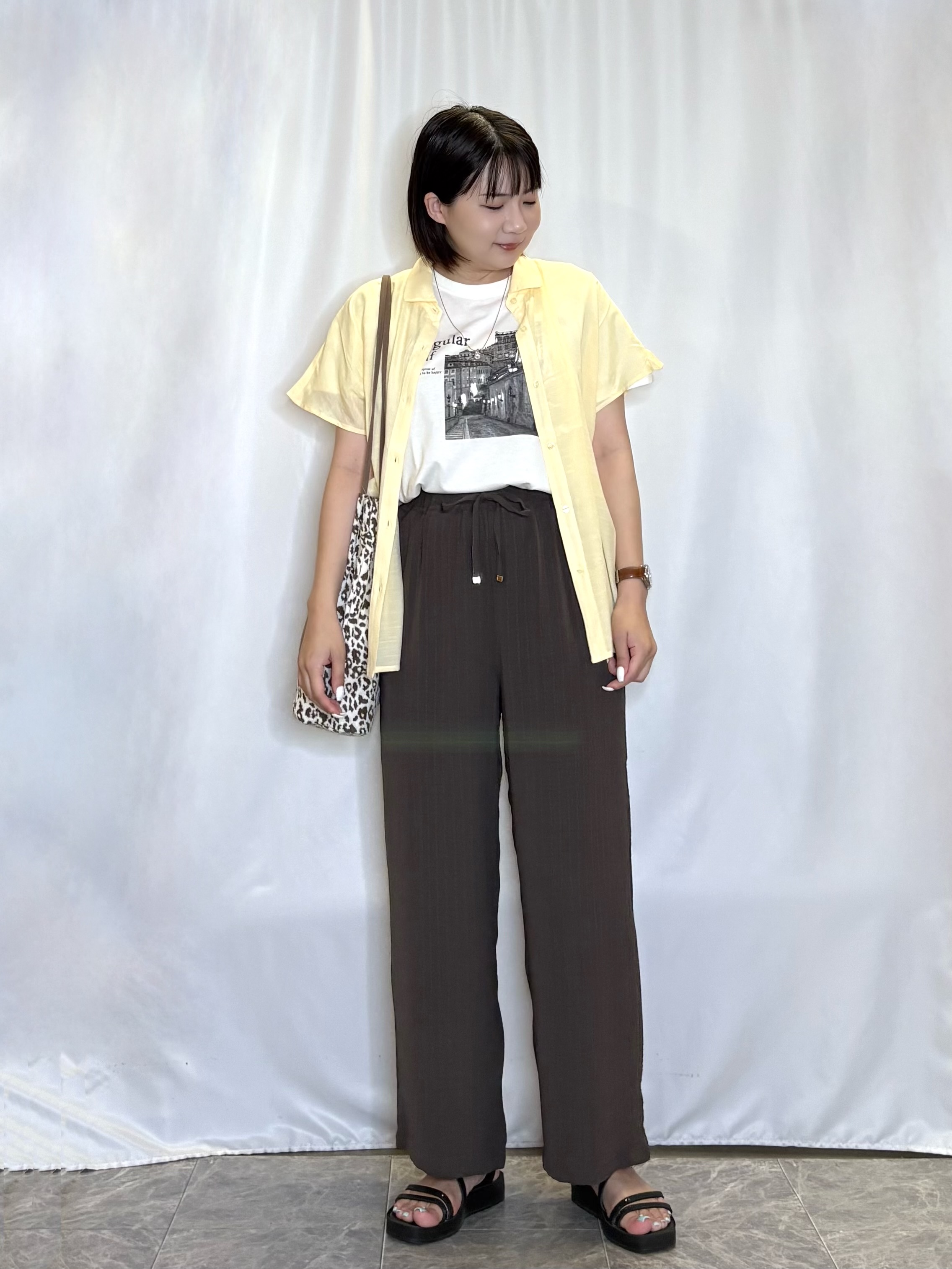 ネリさんの「SHOO･LA･RUE｜【ひんやり/UV】ほんのりシアーで上品な バックギャザーブラウス」を使ったコーディネート