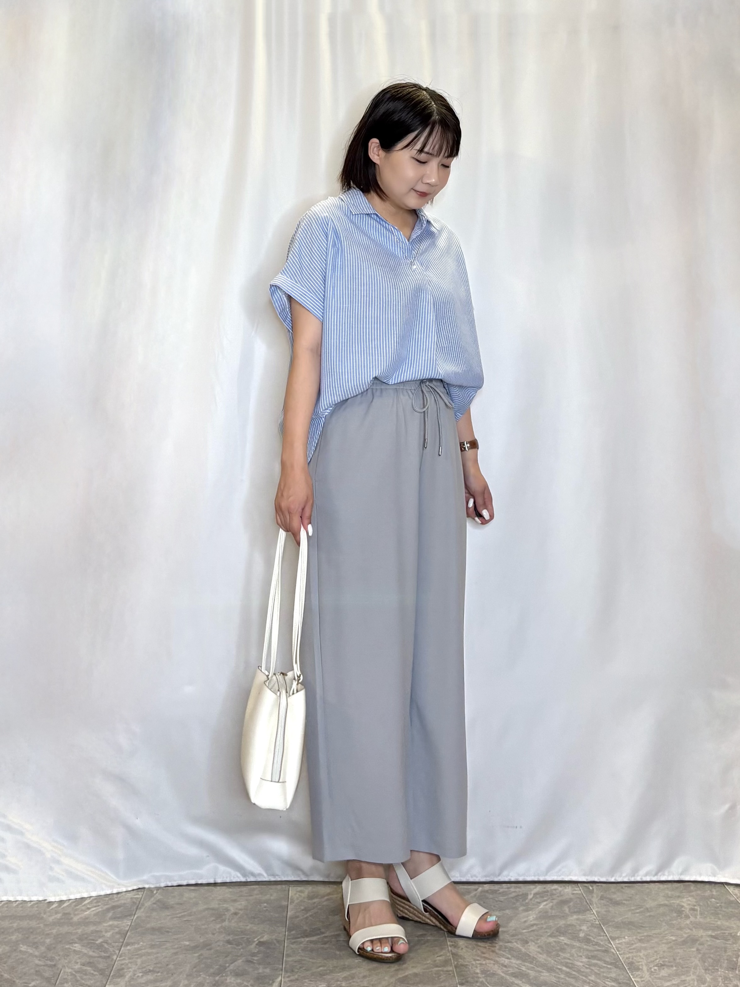 ネリさんの「SHOO･LA･RUE｜【ひんやり/UV】インせず着られる フレンチリネンスキッパーシャツ」を使ったコーディネート