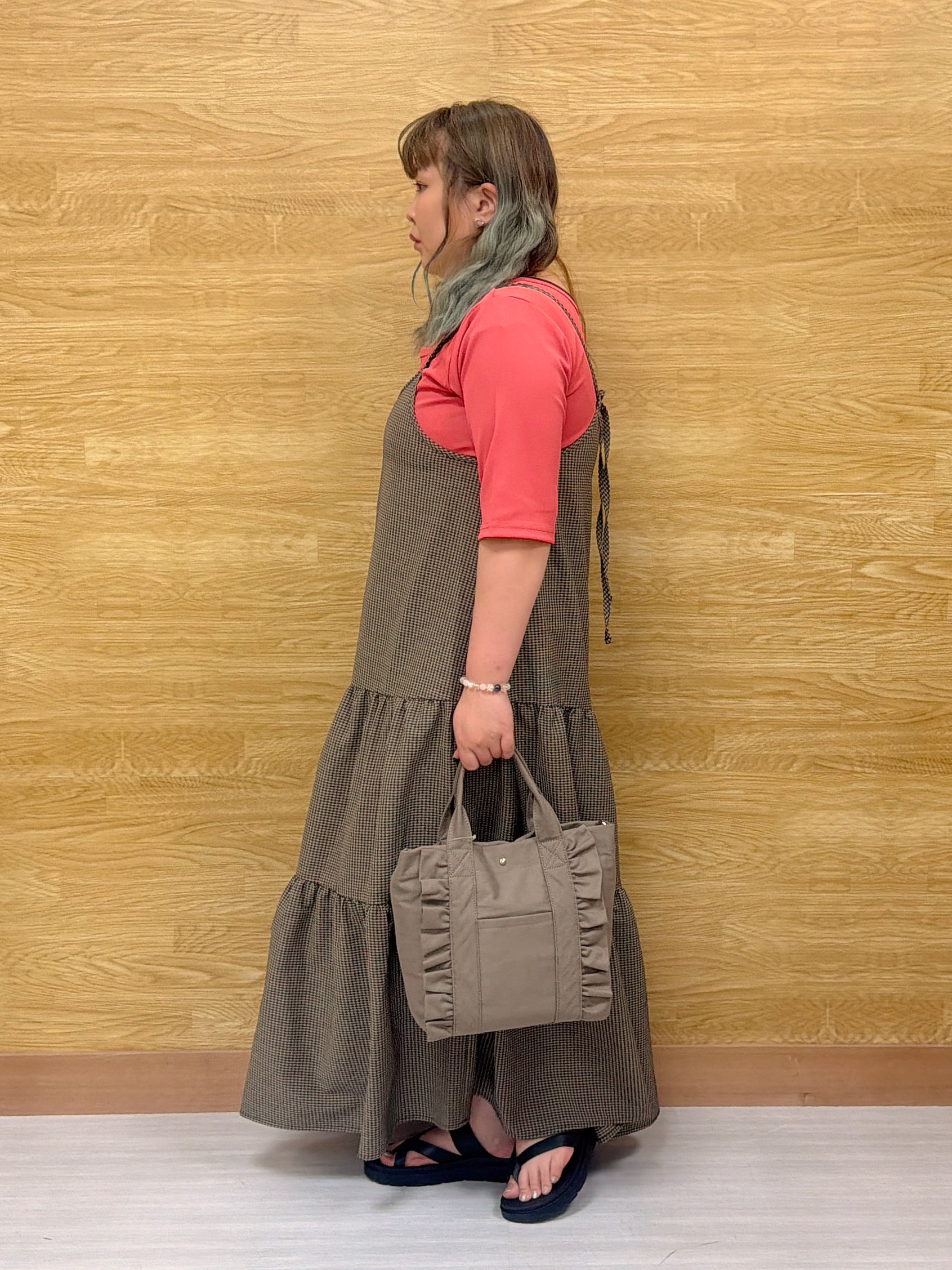 ぁむさんの「SHOO･LA･RUE｜【ひんやり/前後2WAY/S-LL】着回しやすい 5分袖テレコトップス」を使ったコーディネート