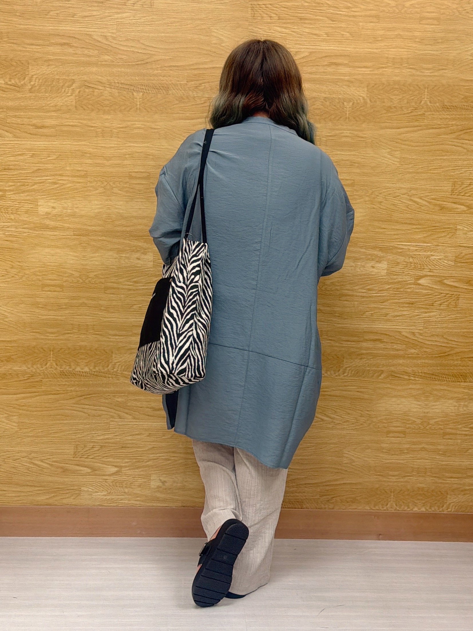 ぁむさんの「SHOO･LA･RUE｜【ひんやり/S-LL/洗濯後しわになりにくい】体型カバーにも ゆるっとリラックスチュニック」を使ったコーディネート