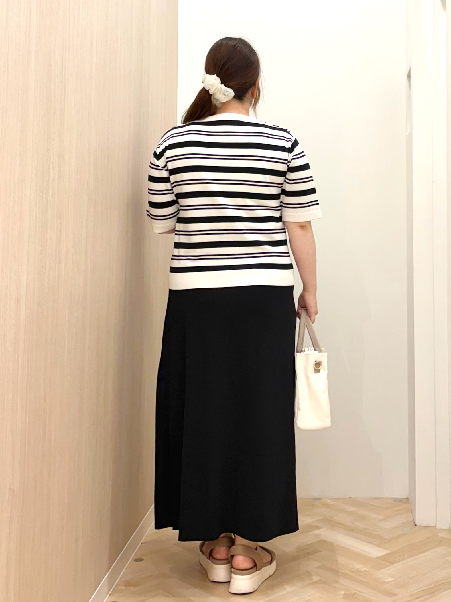 akariさんの「grove｜【ひんやり・UVカット・洗濯機◎】Tシャツ感覚で着られるコットン混ニット」を使ったコーディネート
