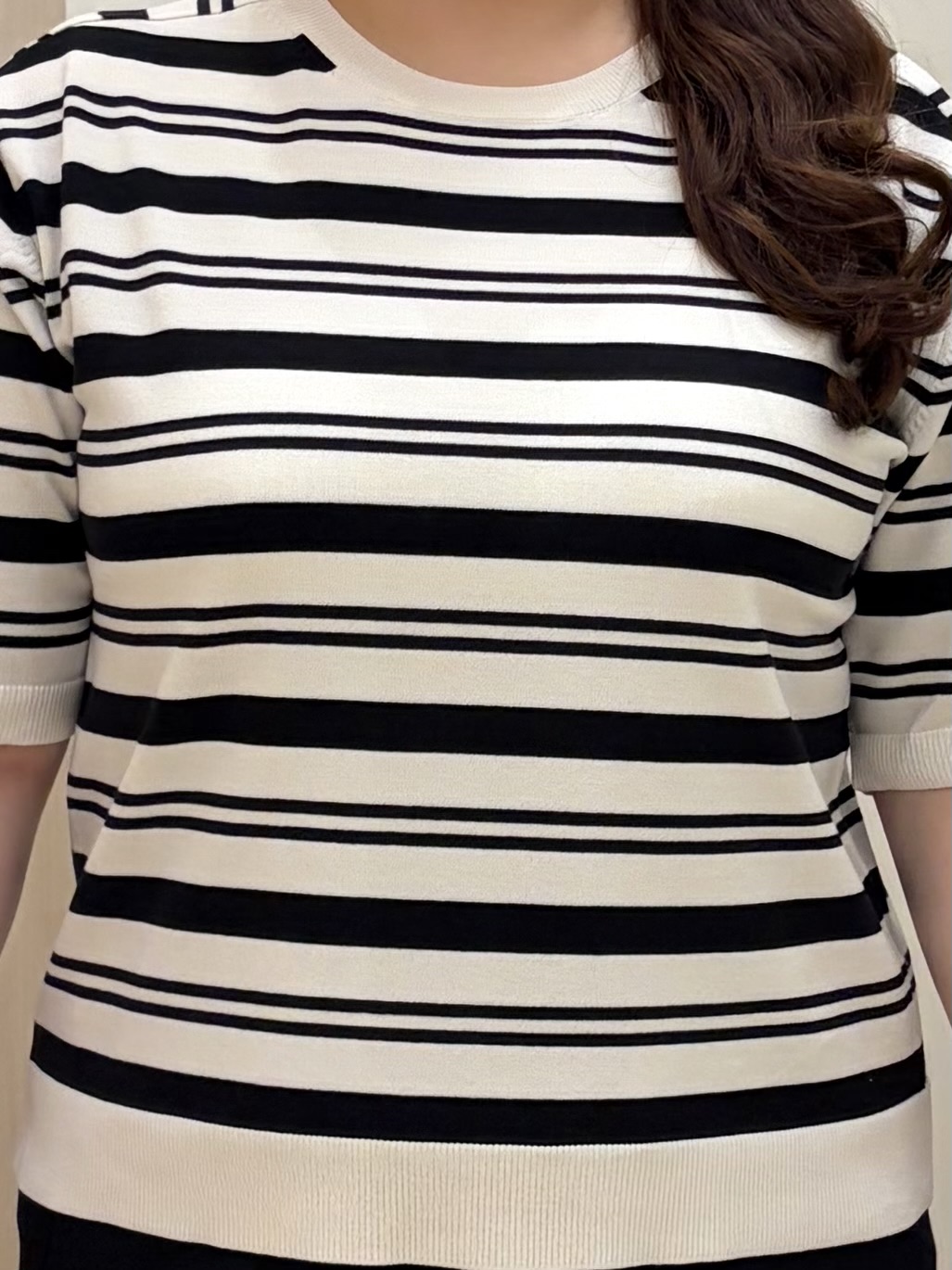 akariさんの「grove｜【ひんやり・UVカット・洗濯機◎】Tシャツ感覚で着られるコットン混ニット」を使ったコーディネート
