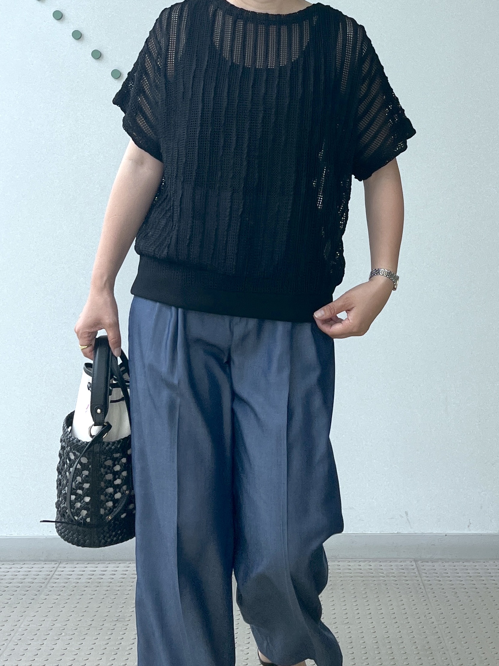 Soeさんの「DRESSTERIOR｜【体系カバー/日除け】ドルマンスリーブ シアーメッシュプルオーバー」を使ったコーディネート