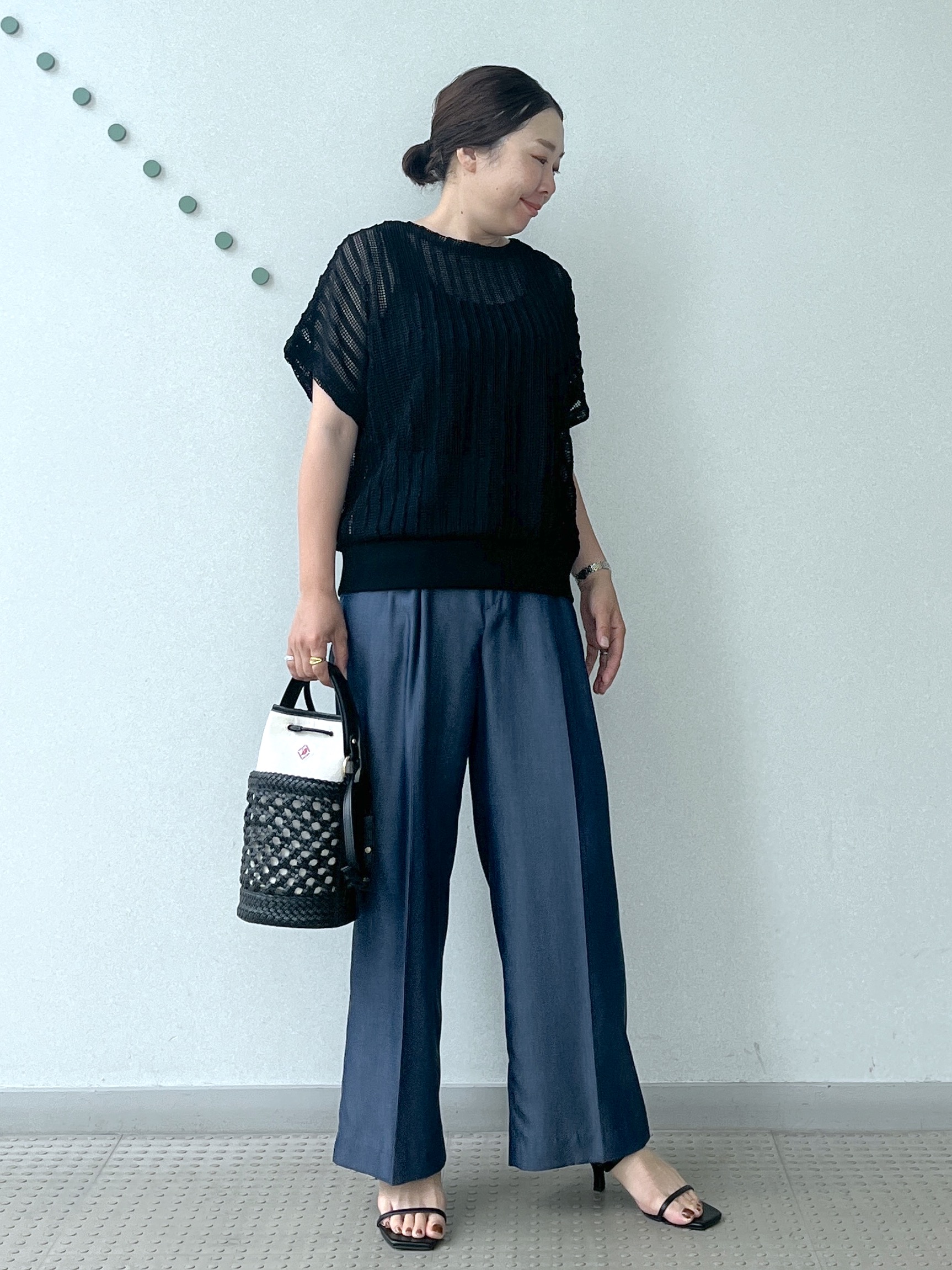 Soeさんの「DRESSTERIOR｜【体系カバー/日除け】ドルマンスリーブ シアーメッシュプルオーバー」を使ったコーディネート