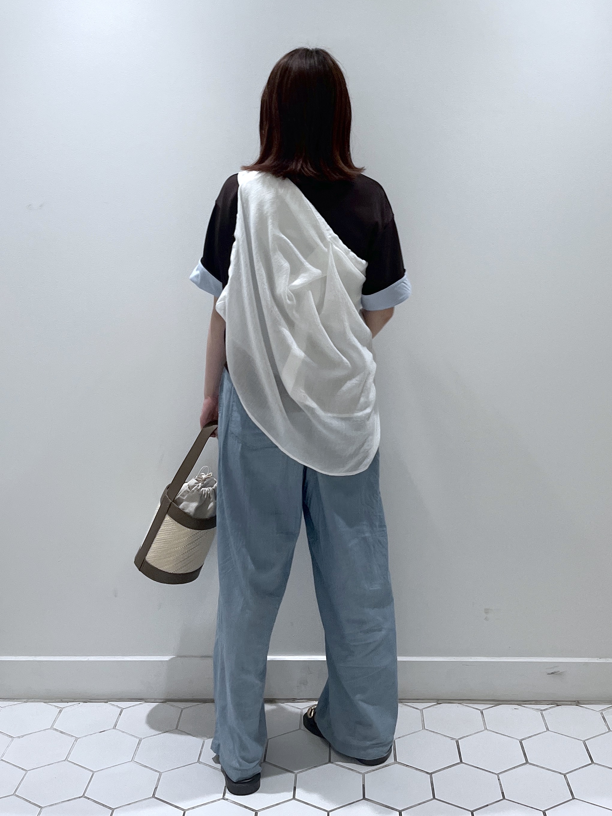 Makinoさんの「Dessin｜【汗シミ防止/UVカット】配色スリーブ 五分袖プルオーバー」を使ったコーディネート