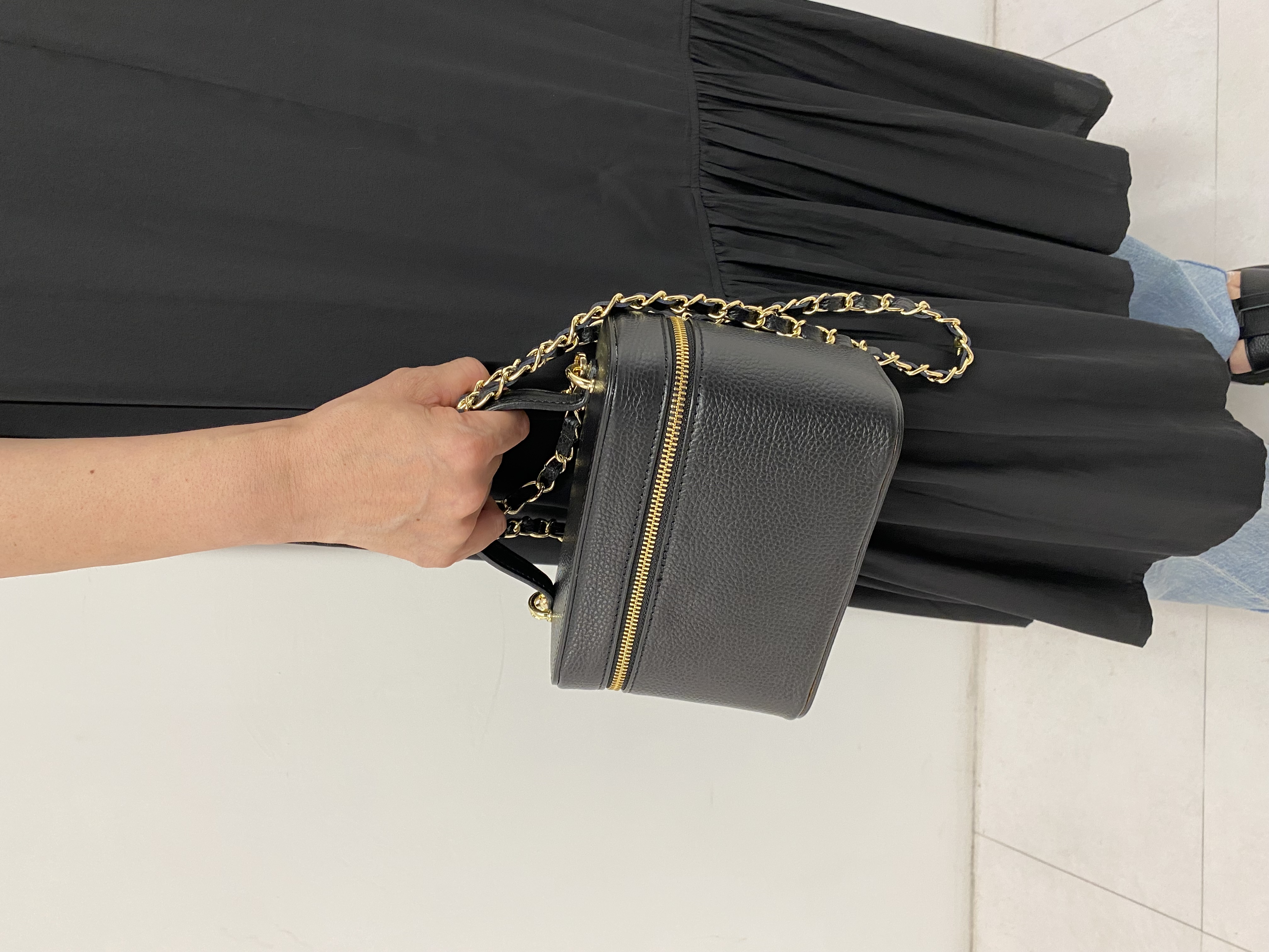 Sawaguchiさんの「DRESSTERIOR｜【ウォッシャブル】ノースリーブギャザーヘムワンピース」を使ったコーディネート