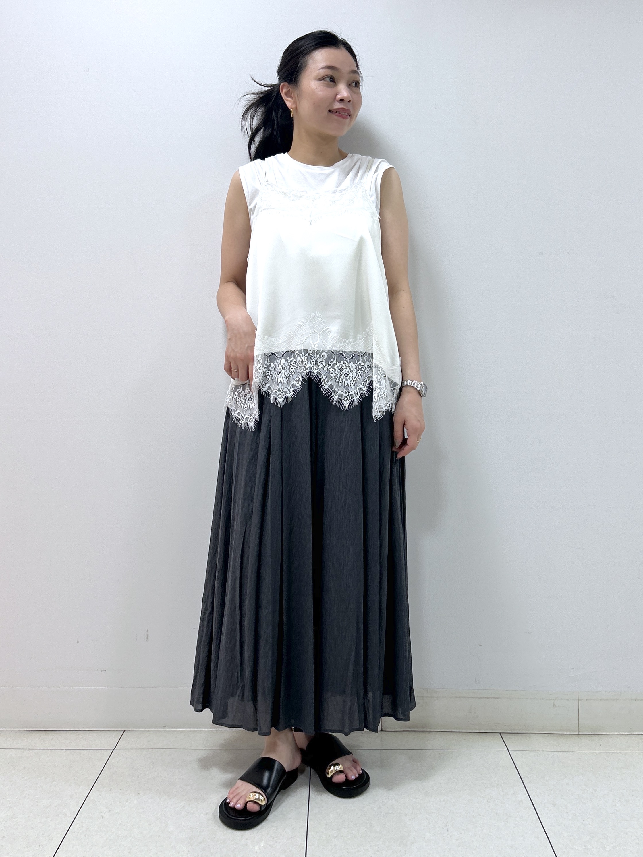 Kaiさんの「Dessin｜【接触冷感/UVカット】美光沢ノースリーブカットソー」を使ったコーディネート
