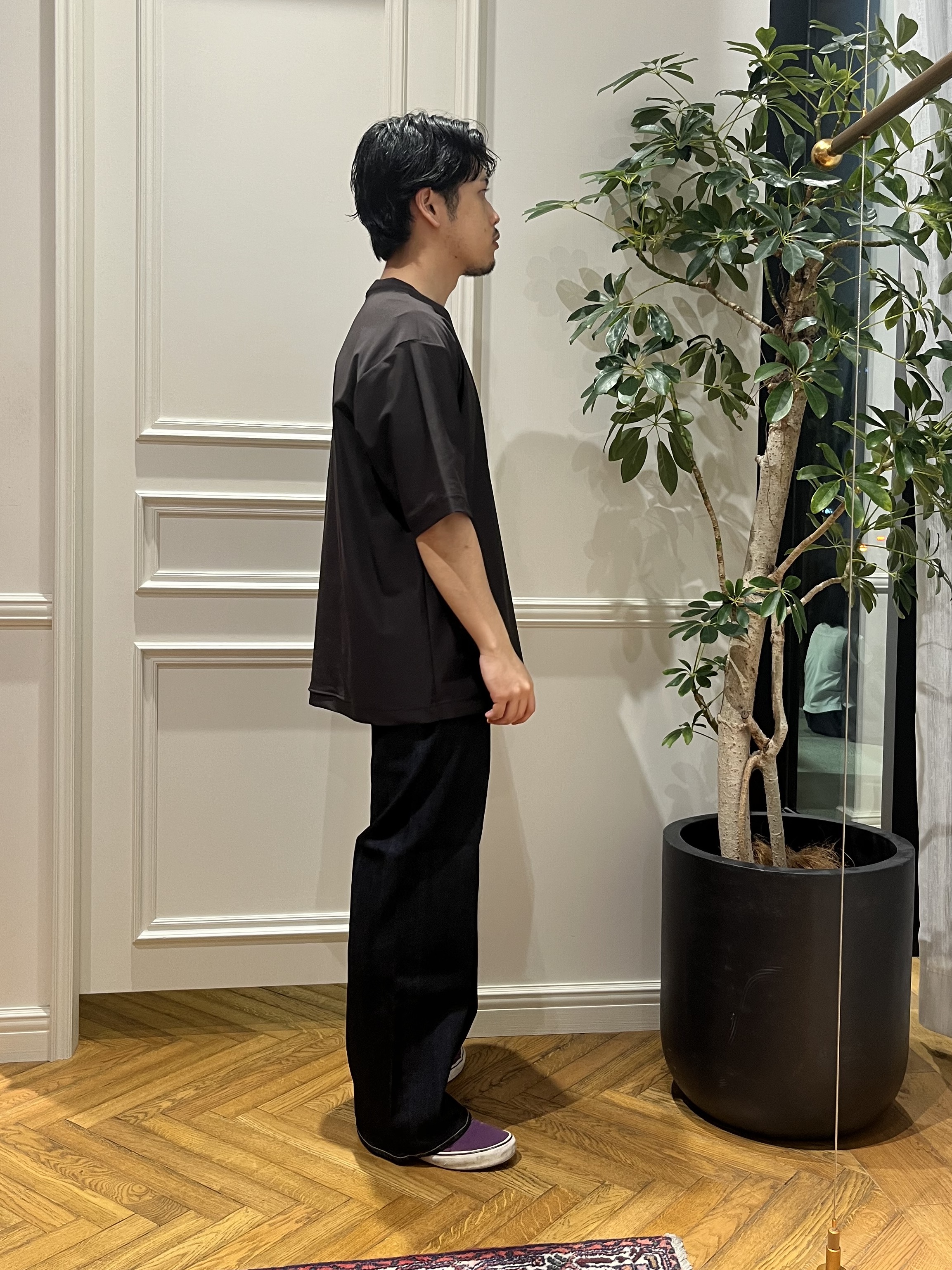 Tokuさんの「DRESSTERIOR｜【接触冷感/UVカット/ウォッシャブル】AIRTOOL クルーネックTシャツ」を使ったコーディネート