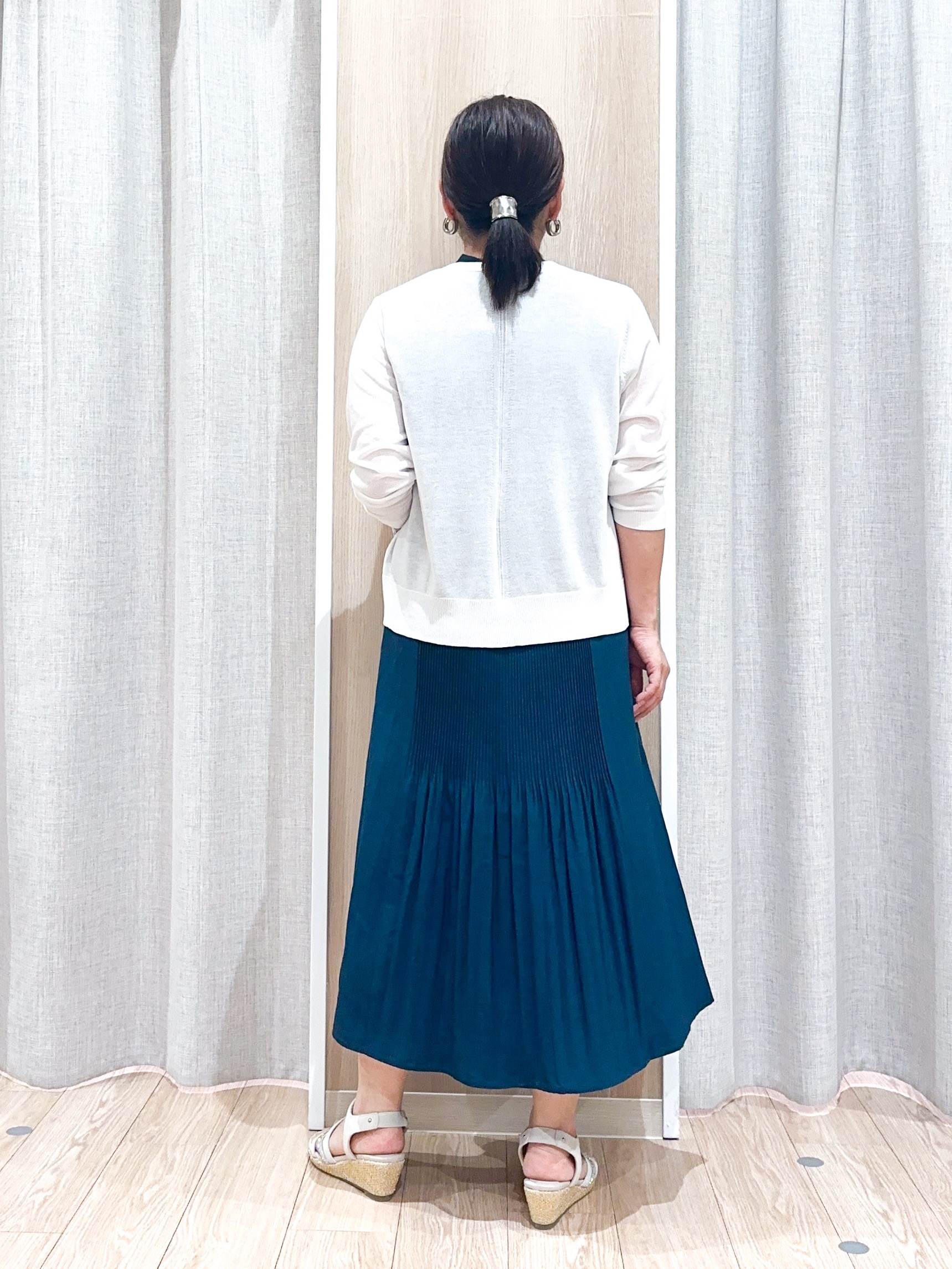 naoさんの「grove｜高評価！【接触冷感／UVカットetc】ベーシックショートカーディガン」を使ったコーディネート