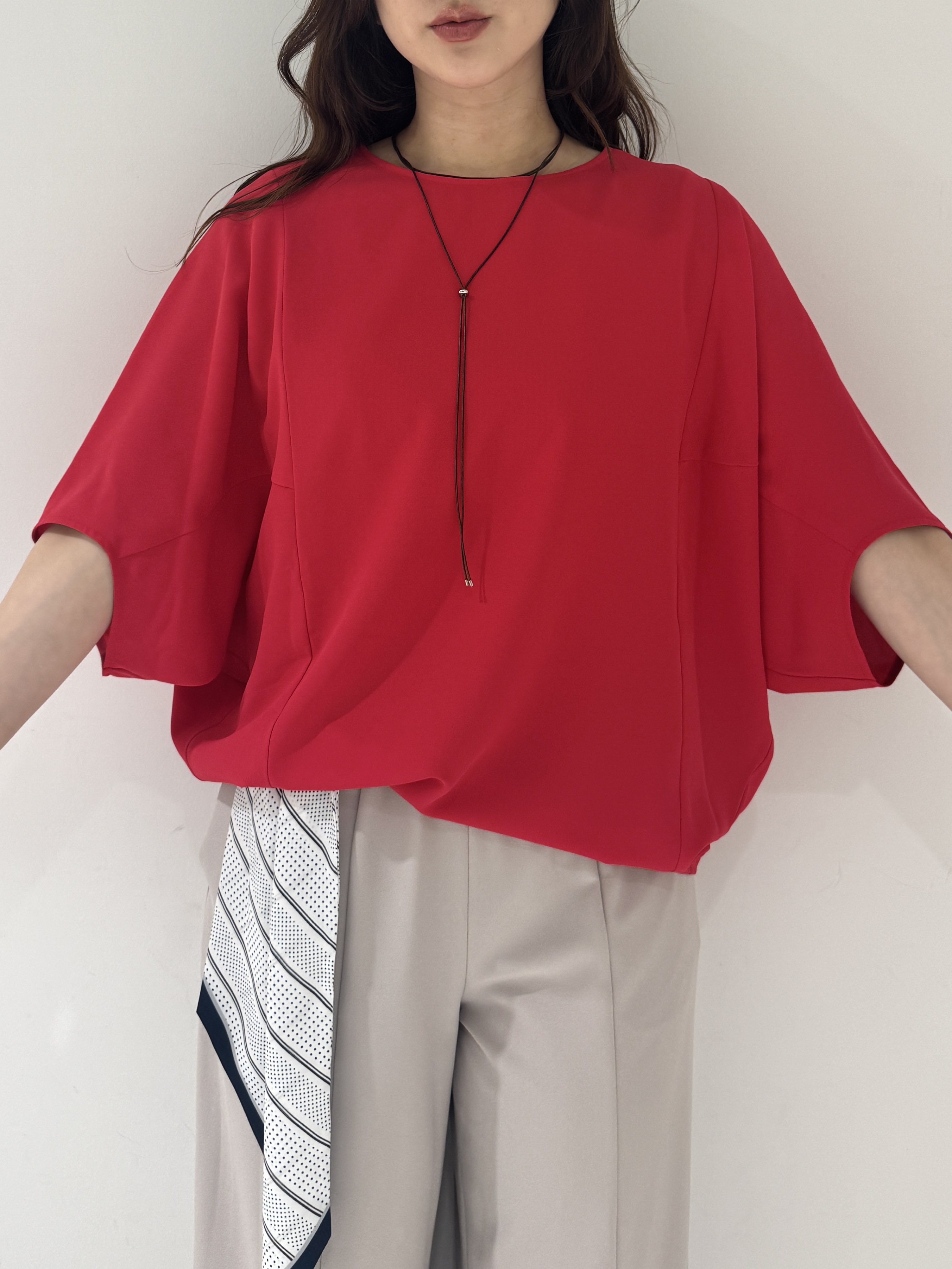 そんさんの「INDIVI｜【UVケア／接触冷感】ジョーゼットドルマンブラウス」を使ったコーディネート