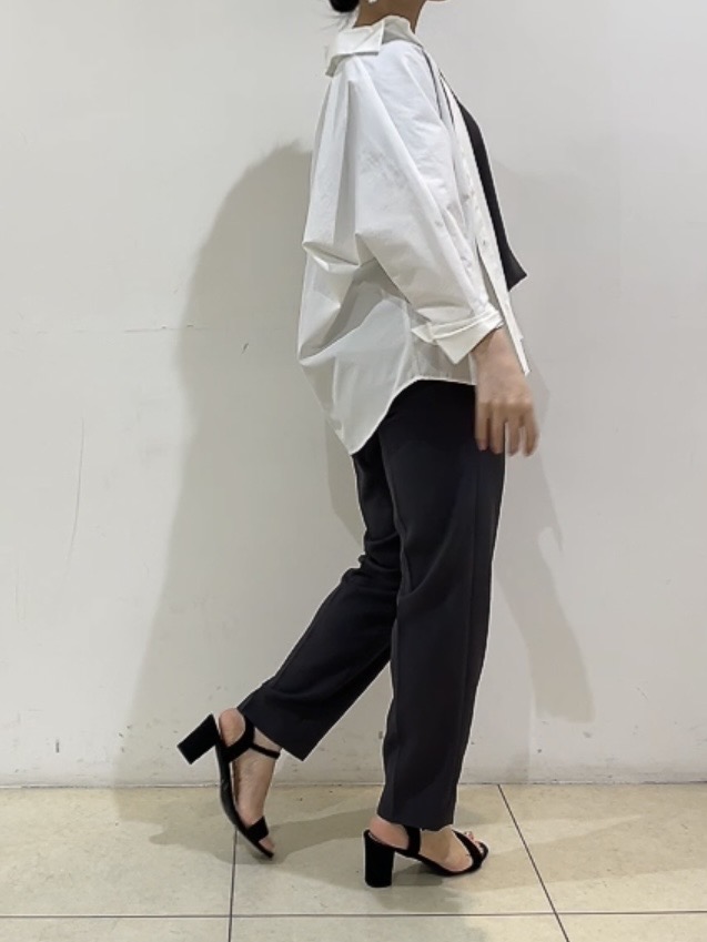 watanabeさんの「UNTITLED｜【接触冷感/吸水速乾/UVカット】ドルマンスリーブシャツ」を使ったコーディネート