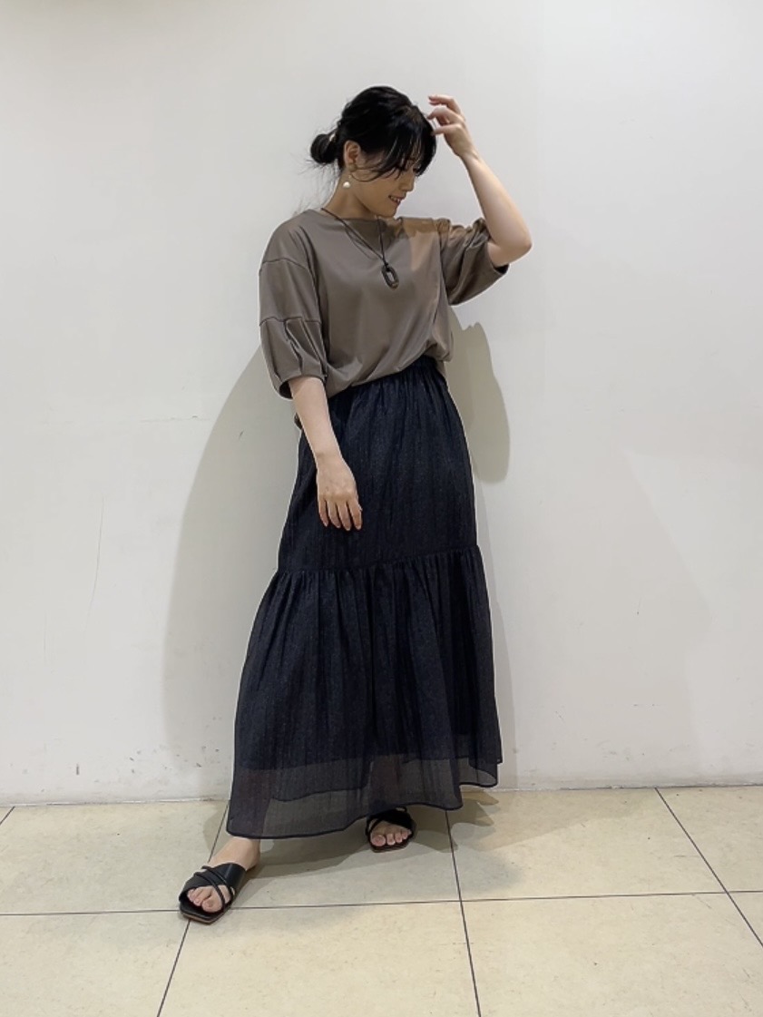 watanabeさんの「UNTITLED｜【汗染み防止/接触冷感】ランタンスリーブプルオーバー」を使ったコーディネート