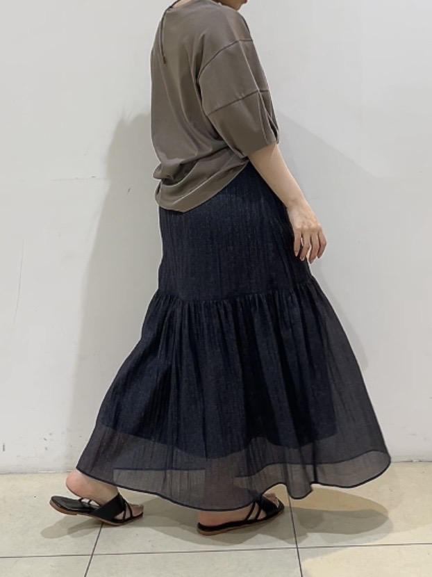 watanabeさんの「UNTITLED｜【汗染み防止/接触冷感】ランタンスリーブプルオーバー」を使ったコーディネート