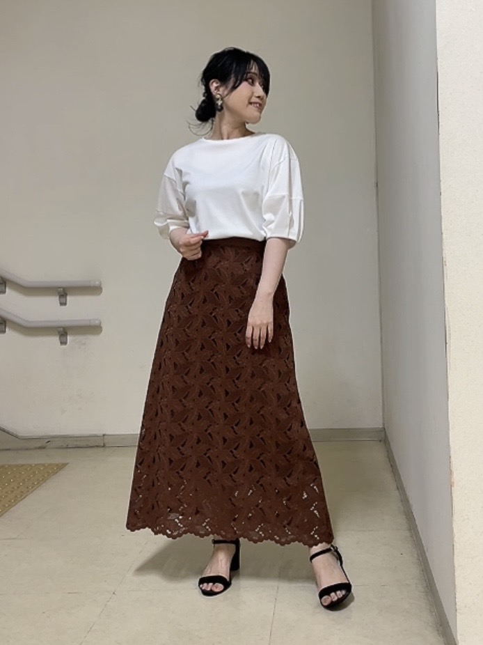 watanabeさんの「UNTITLED｜【汗染み防止/接触冷感】ランタンスリーブプルオーバー」を使ったコーディネート
