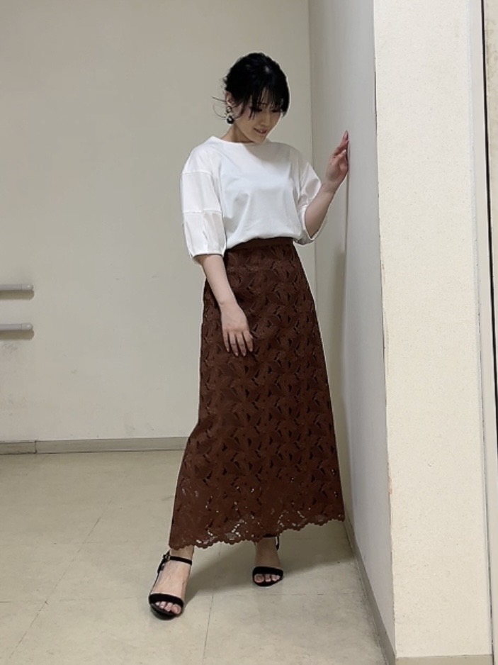 watanabeさんの「UNTITLED｜【汗染み防止/接触冷感】ランタンスリーブプルオーバー」を使ったコーディネート