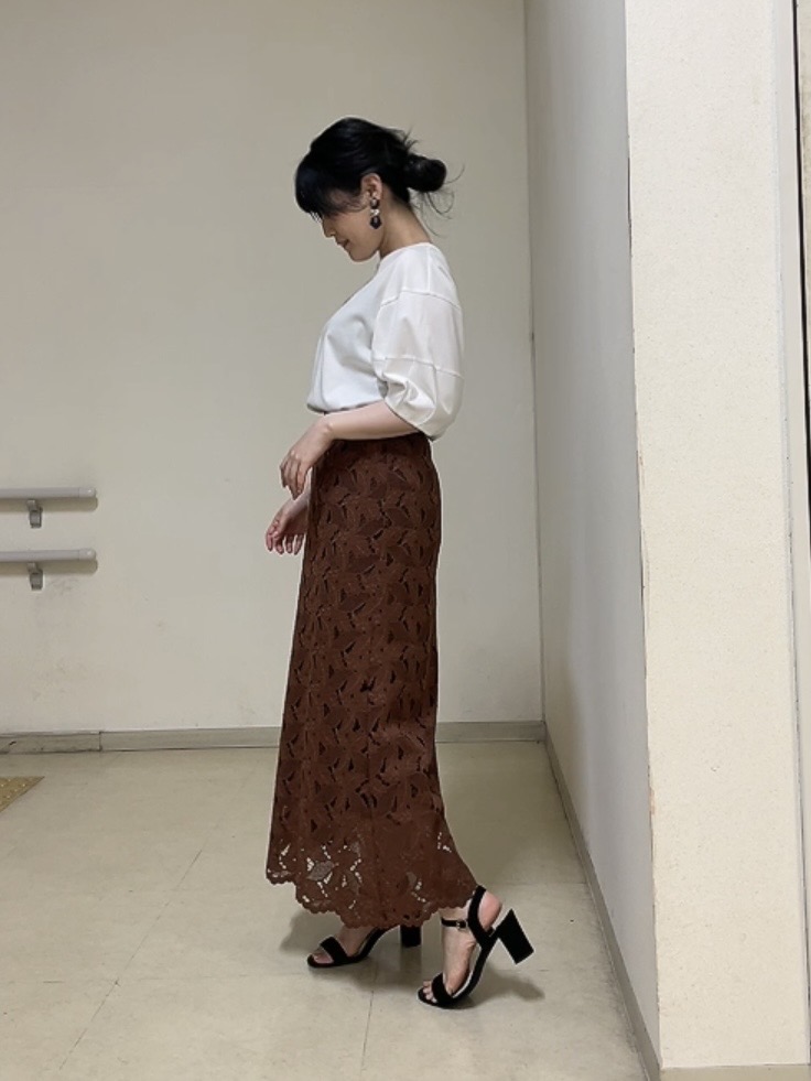 watanabeさんの「UNTITLED｜【汗染み防止/接触冷感】ランタンスリーブプルオーバー」を使ったコーディネート