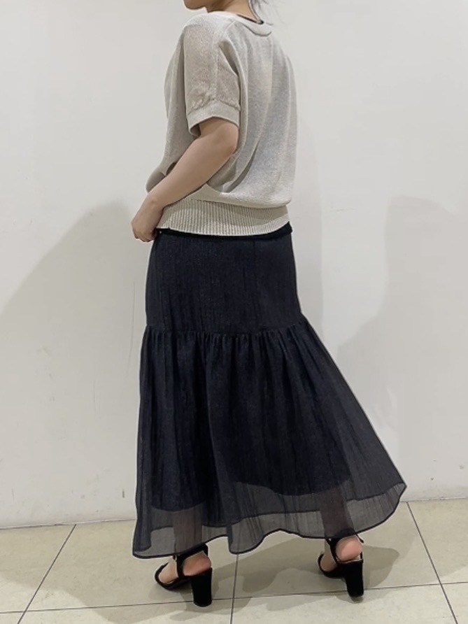 watanabeさんの「UNTITLED｜【洗える/清涼感】ドライタッチスリーブレスカーディガン」を使ったコーディネート