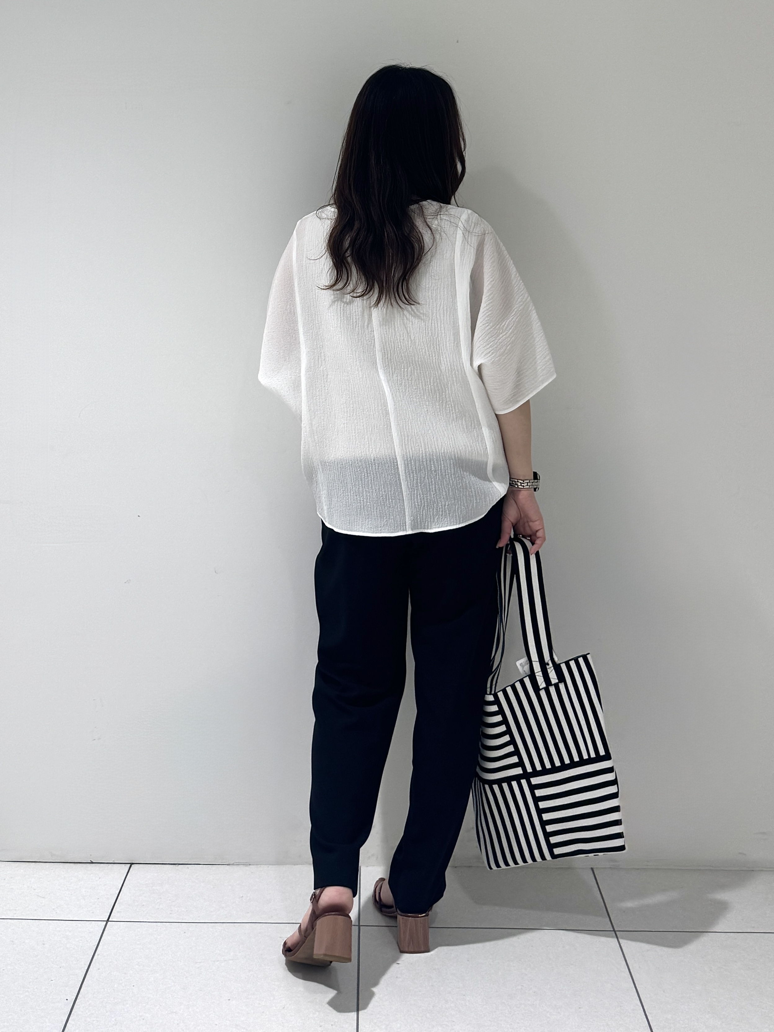 そんさんの「INDIVI｜【華奢見え】ジャカード ドルマントップス」を使ったコーディネート