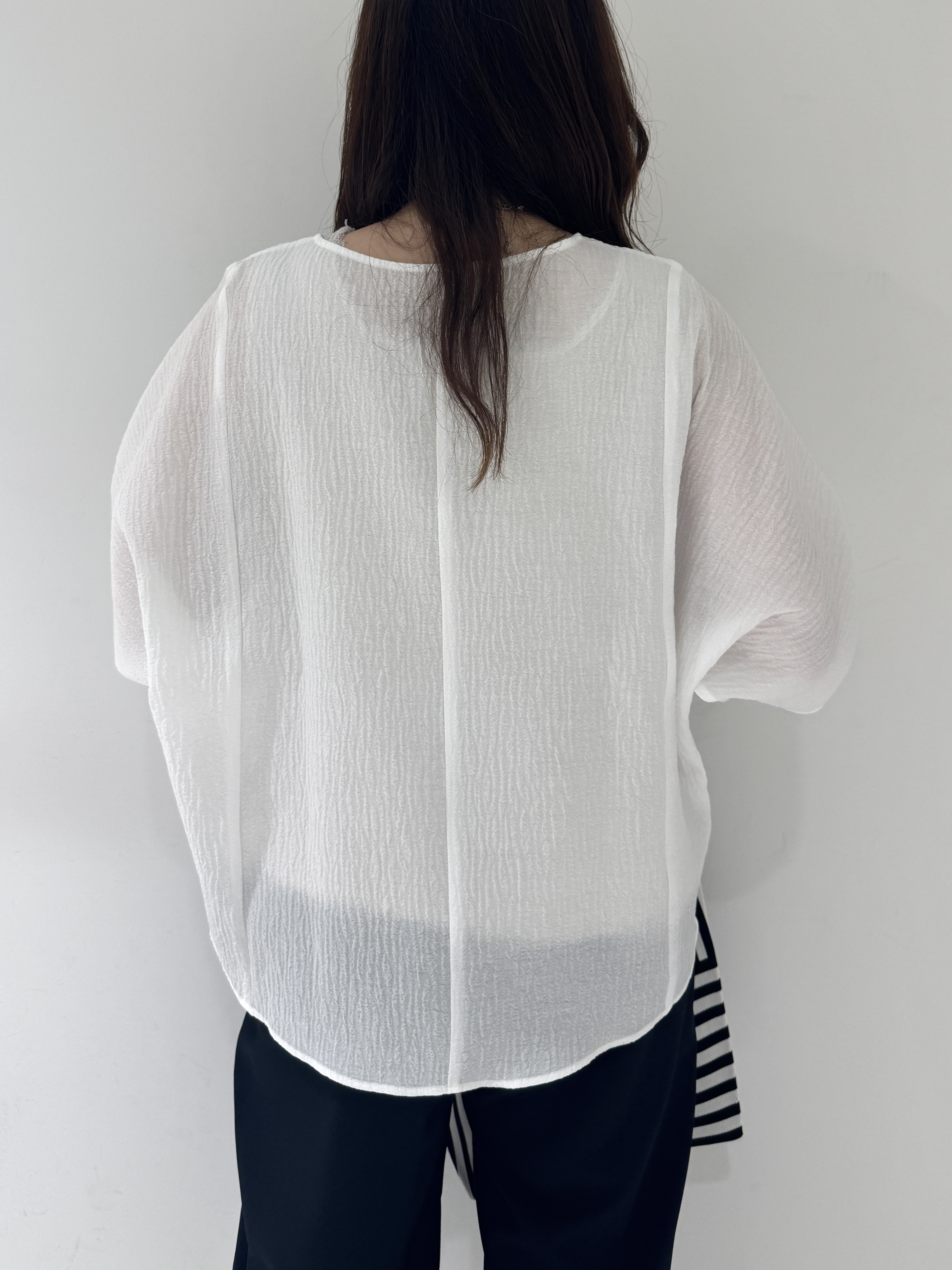 そんさんの「INDIVI｜【華奢見え】ジャカード ドルマントップス」を使ったコーディネート